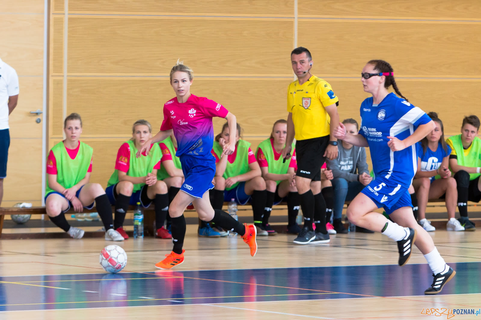 Międzynarodowy Towarzyski Turniej w Futsalu Kobiet Foto: lepszyPOZNAN.pl/Piotr Rychter Międzynarodowy Towarzyski Turniej w Futsalu Kobiet Foto: lepszyPOZNAN.pl/Piotr Rychter