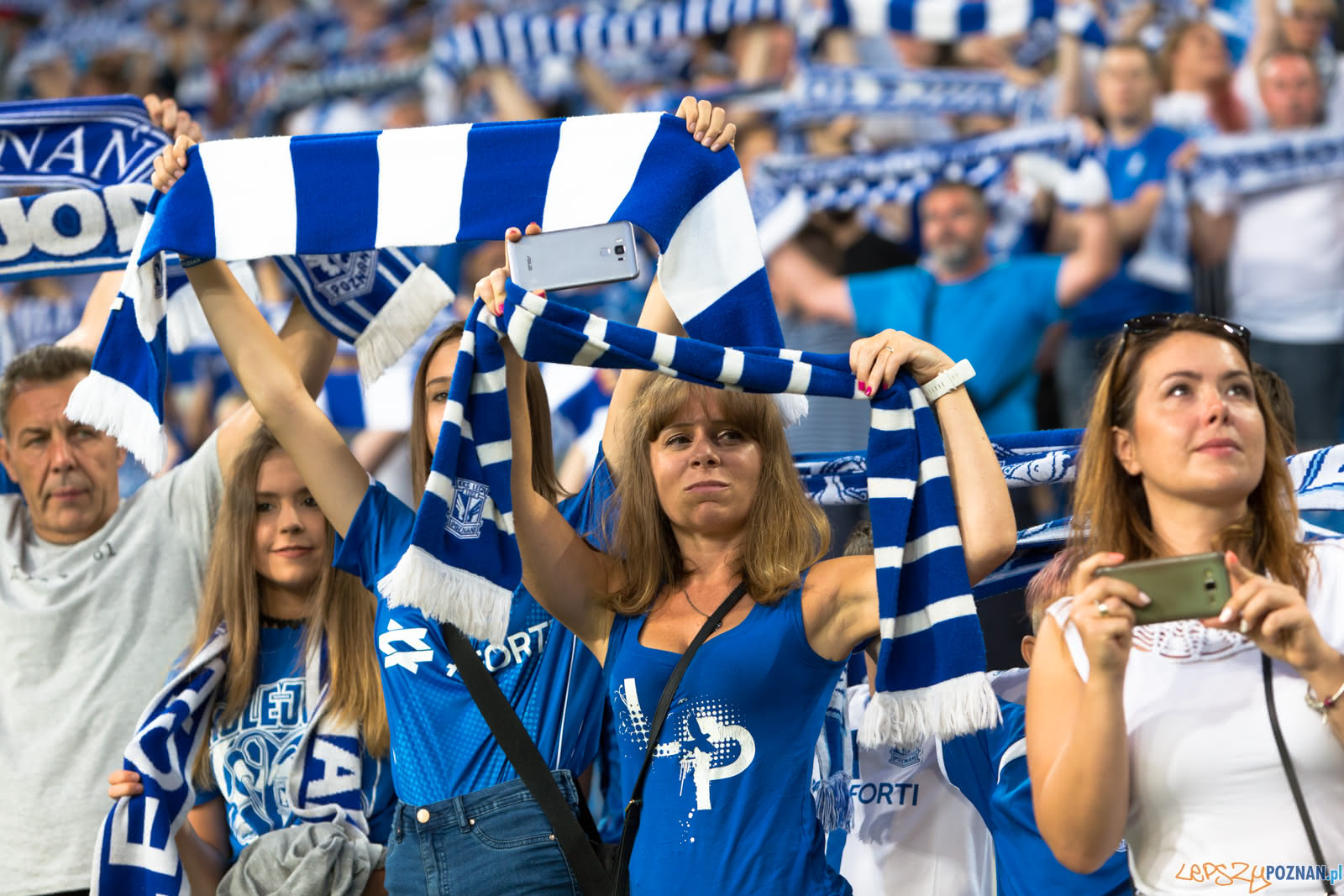 Lech Poznań - FC Shakhtyor Soligorsk (najlepsi kibice na świec Foto: lepszyPOZNAN.pl/Piotr Rychter Lech Poznań - FC Shakhtyor Soligorsk (najlepsi kibice na świec Foto: lepszyPOZNAN.pl/Piotr Rychter