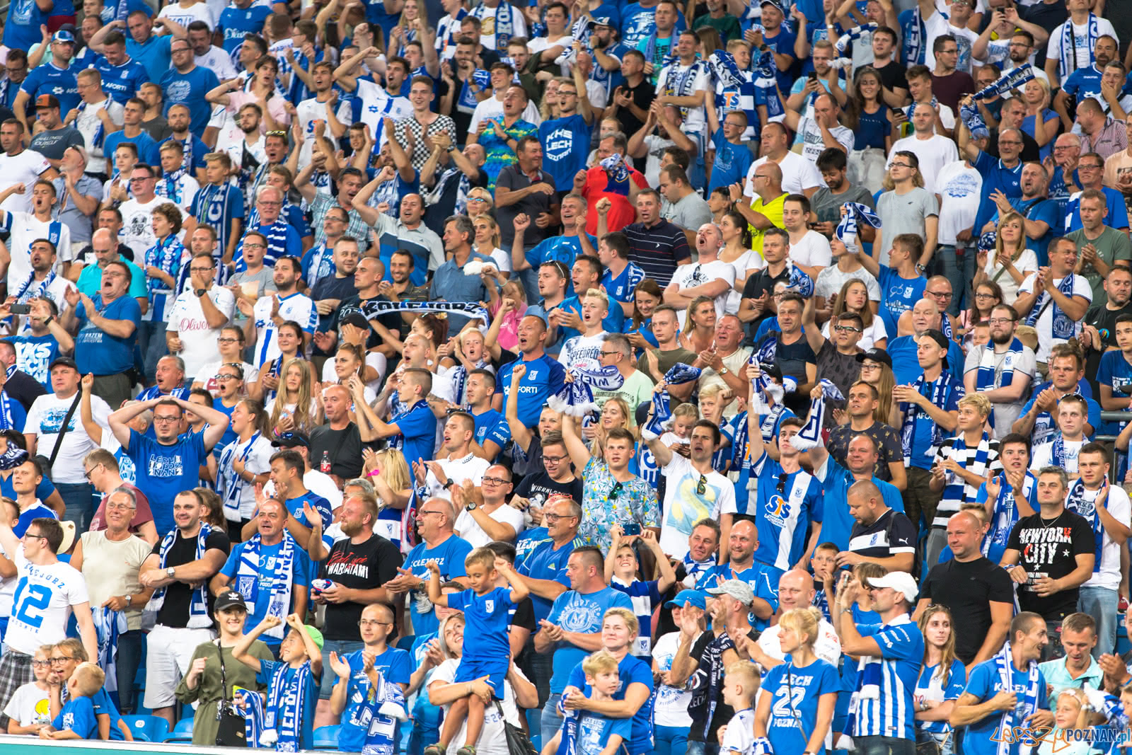 Lech Poznań - FC Shakhtyor Soligorsk (najlepsi kibice na świec Foto: lepszyPOZNAN.pl/Piotr Rychter Lech Poznań - FC Shakhtyor Soligorsk (najlepsi kibice na świec Foto: lepszyPOZNAN.pl/Piotr Rychter