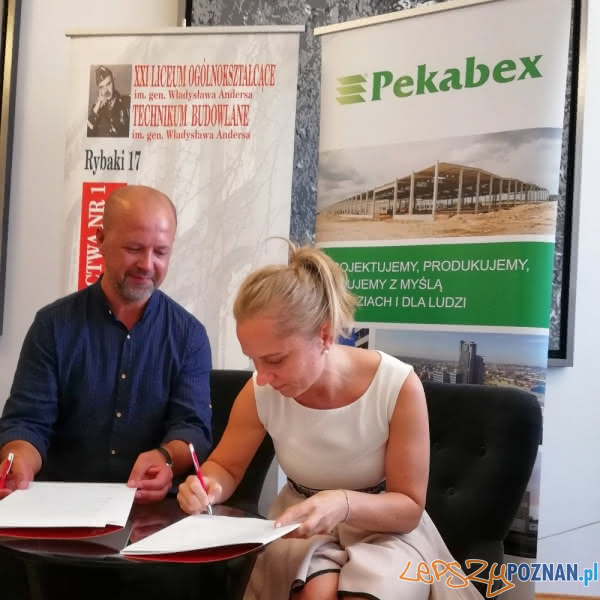 Klasa patronacka w popularnej Budowlance Foto: Pekabex Klasa patronacka w popularnej Budowlance Foto: Pekabex