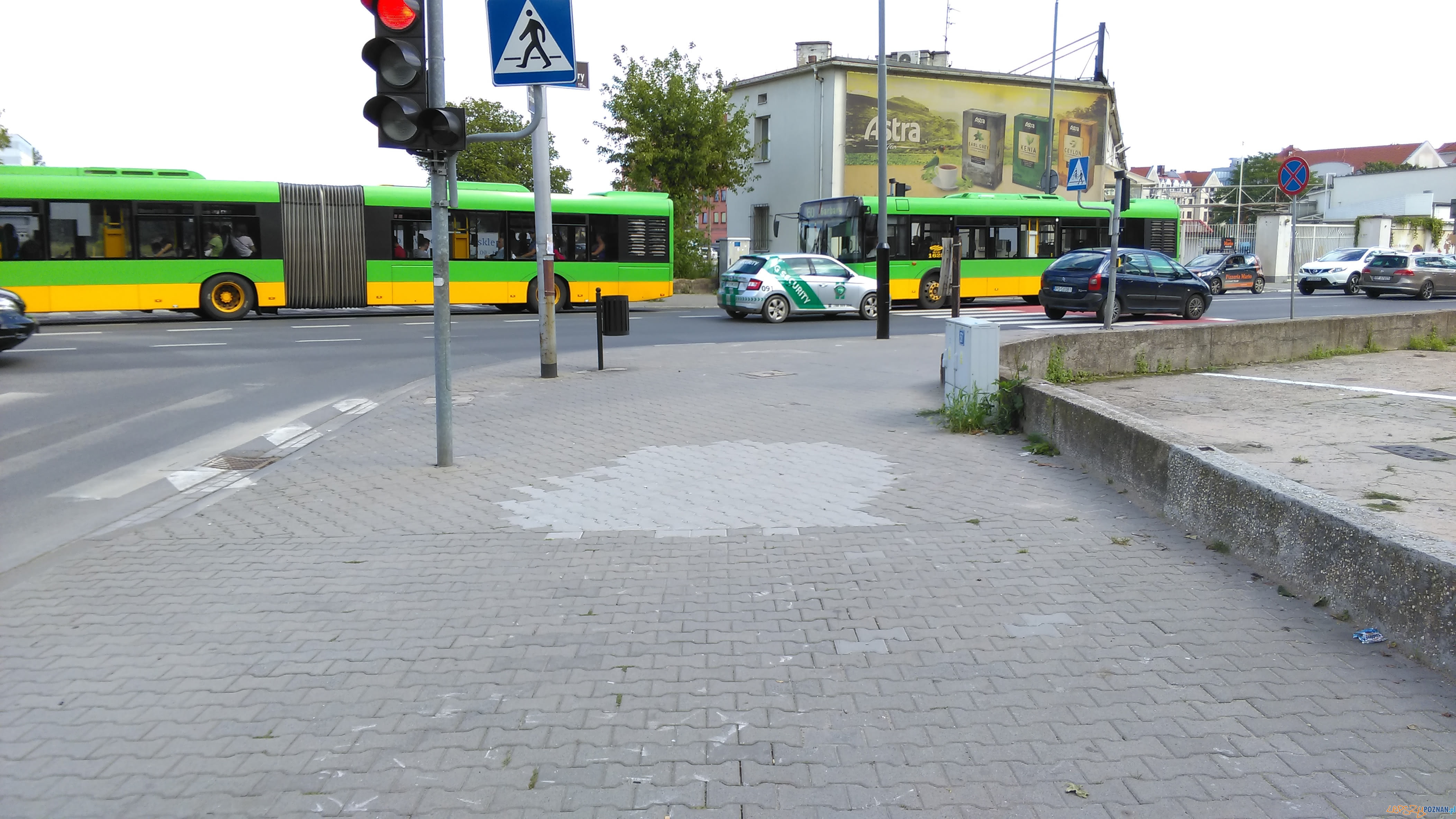 Chodnik Polnocna Foto: Chodnik Polnocna Foto: