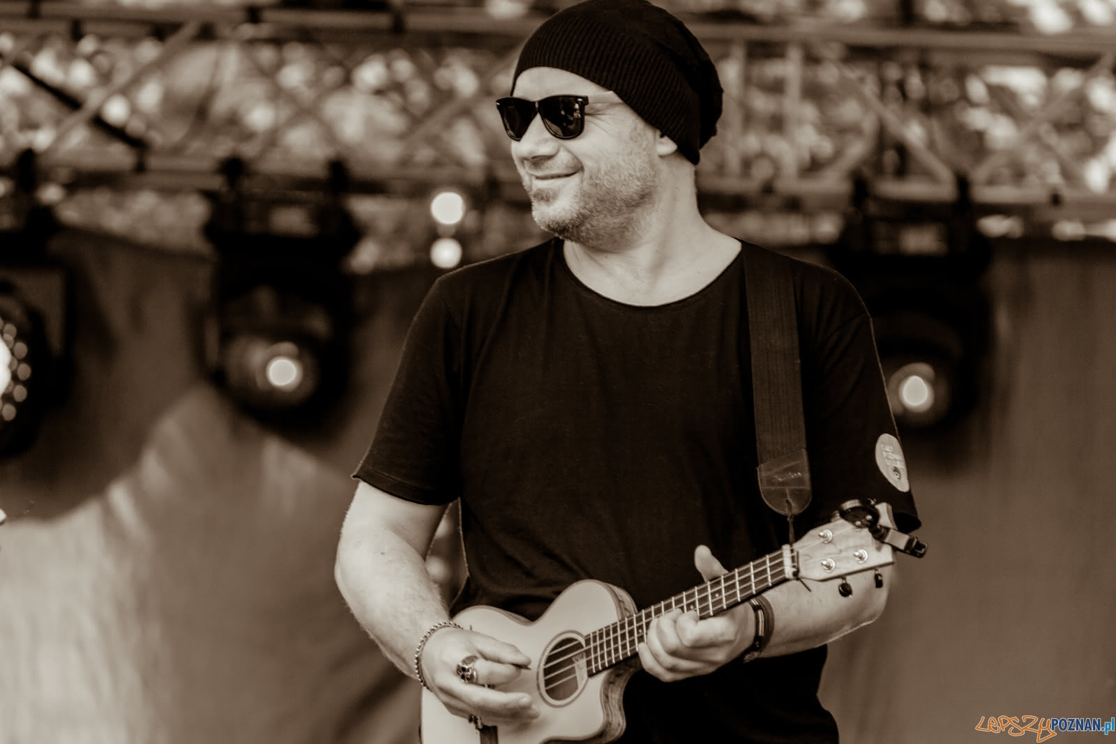 LP Ukulele 2-1610-fot-Ewelina-Jaskowiak Foto: Ewelina Jaskowiak LP Ukulele 2-1610-fot-Ewelina-Jaskowiak Foto: Ewelina Jaskowiak