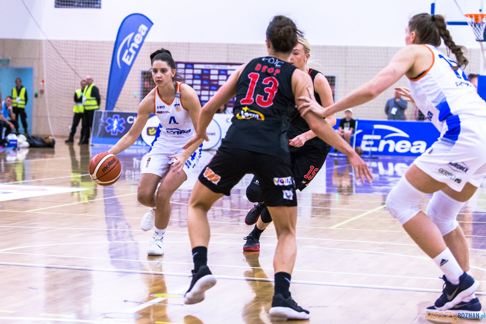 Enea AZS Poznań – Widzew Toruń 81:70 - Poznań 26.10.2018 r. Foto: LepszyPOZNAN.pl / Paweł Rychter Enea AZS Poznań – Widzew Toruń 81:70 - Poznań 26.10.2018 r. Foto: LepszyPOZNAN.pl / Paweł Rychter