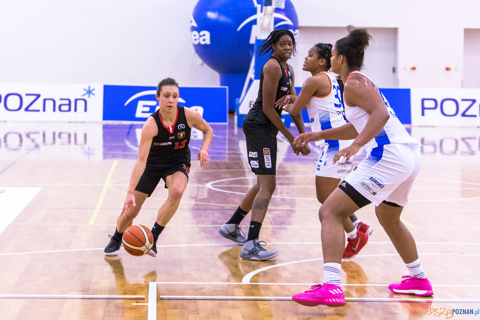 Enea AZS Poznań – Widzew Toruń 81:70 - Poznań 26.10.2018 r. Foto: LepszyPOZNAN.pl / Paweł Rychter Enea AZS Poznań – Widzew Toruń 81:70 - Poznań 26.10.2018 r. Foto: LepszyPOZNAN.pl / Paweł Rychter
