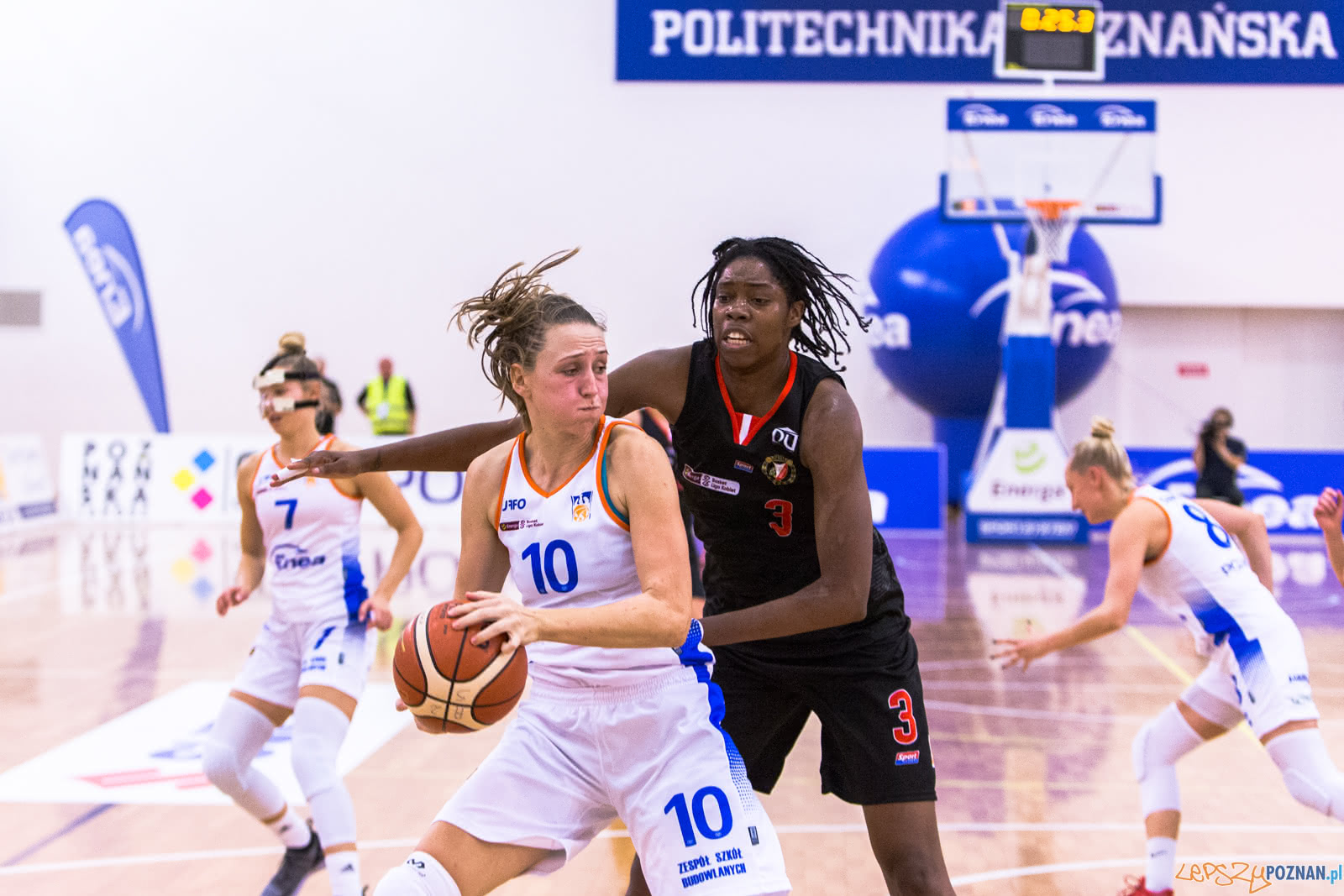 Enea AZS Poznań – Widzew Toruń 81:70 - Poznań 26.10.2018 r. Foto: LepszyPOZNAN.pl / Paweł Rychter Enea AZS Poznań – Widzew Toruń 81:70 - Poznań 26.10.2018 r. Foto: LepszyPOZNAN.pl / Paweł Rychter