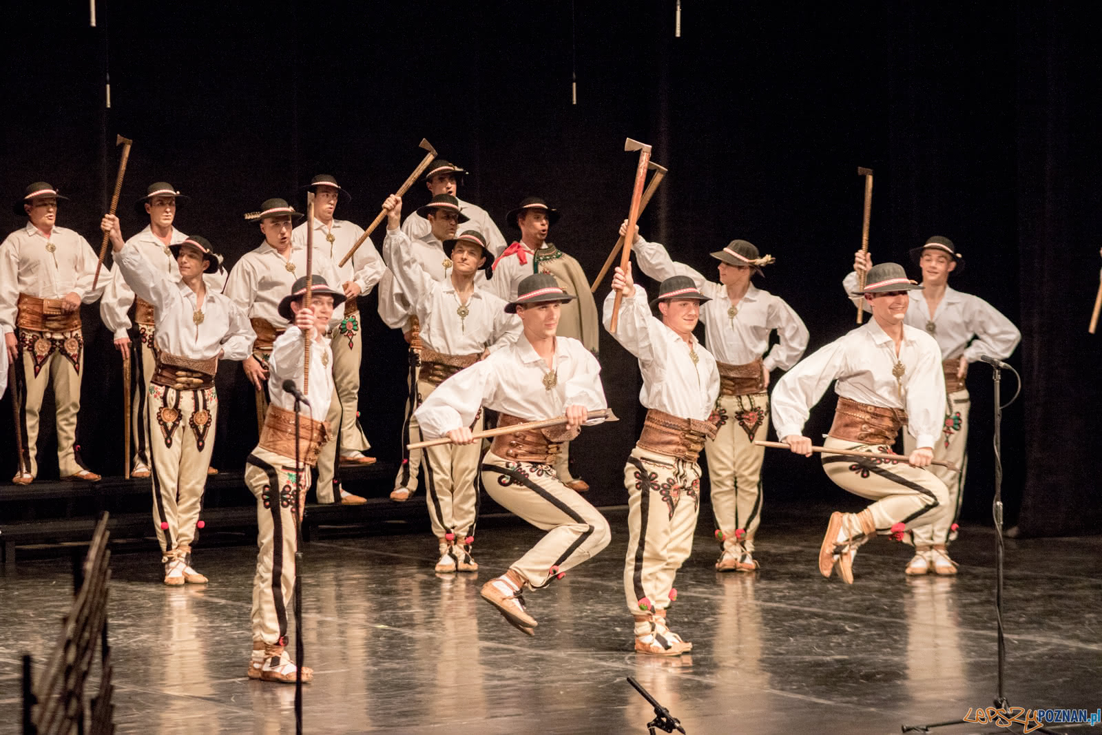 Zespół Pieśni i Tańca Ślask Foto: lepszyPOZNAN.pl / Ewelina Jaśkowiak Zespół Pieśni i Tańca Ślask Foto: lepszyPOZNAN.pl / Ewelina Jaśkowiak