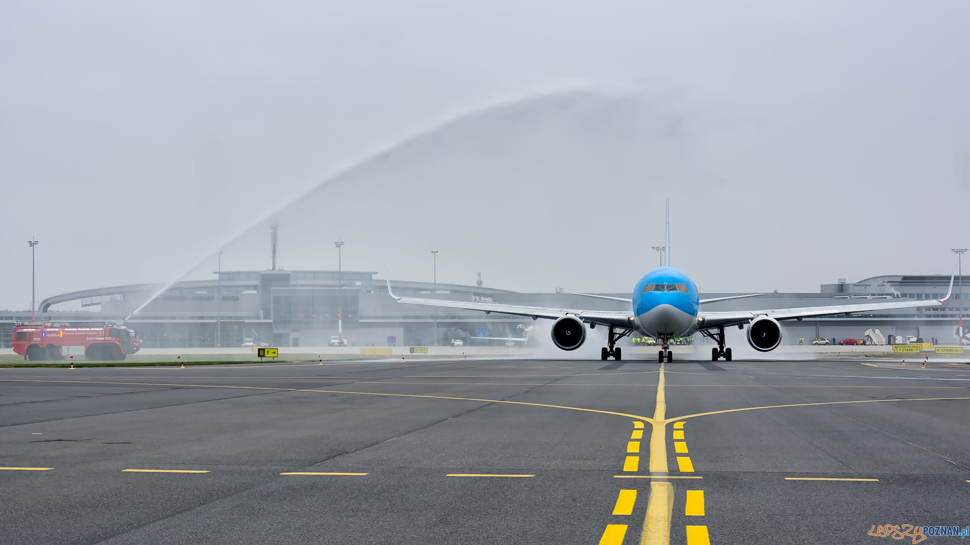 Samolot - Ławica - 1 połączenie transatlantyckie  Foto: Mikołaj Waligórki / Port Lotniczy Ławica - materiały prasowe