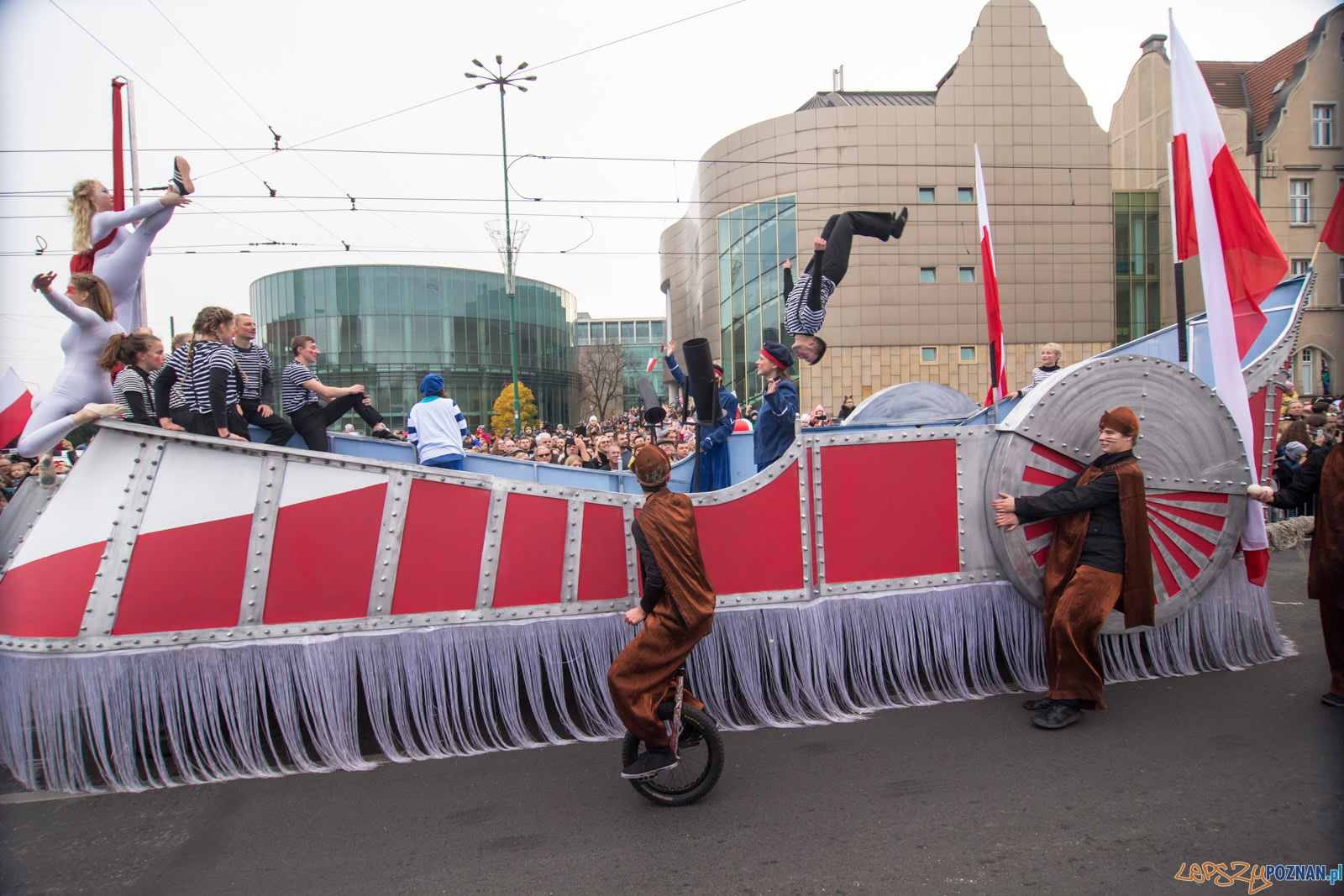 Popchód św. Marcina Foto: lepszyPOZNAN.pl/Piotr Rychter Popchód św. Marcina Foto: lepszyPOZNAN.pl/Piotr Rychter