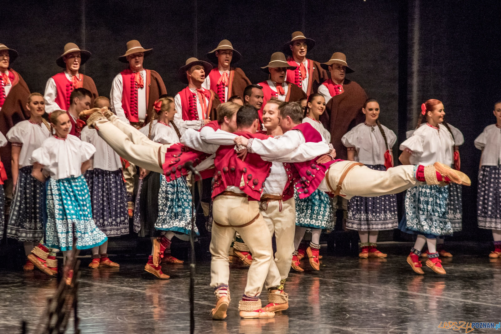 Zespół Pieśni i Tańca Ślask Foto: lepszyPOZNAN.pl / Ewelina Jaśkowiak Zespół Pieśni i Tańca Ślask Foto: lepszyPOZNAN.pl / Ewelina Jaśkowiak