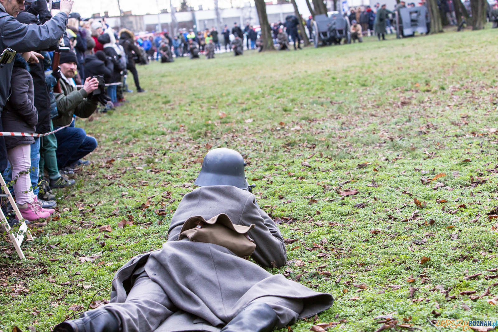 100 lecie zdobycia Ławicy - inscenizacja Foto: lepszyPOZNAN.pl/Piotr Rychter 100 lecie zdobycia Ławicy - inscenizacja Foto: lepszyPOZNAN.pl/Piotr Rychter
