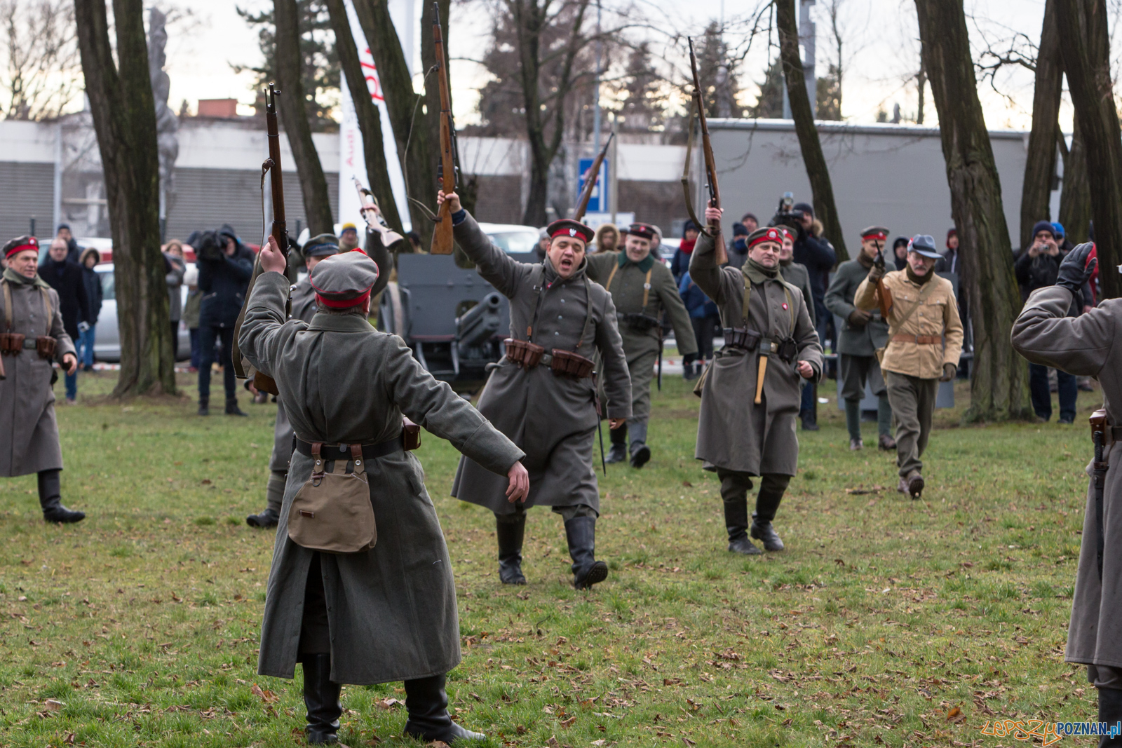 100 lecie zdobycia Ławicy - inscenizacja Foto: lepszyPOZNAN.pl/Piotr Rychter 100 lecie zdobycia Ławicy - inscenizacja Foto: lepszyPOZNAN.pl/Piotr Rychter