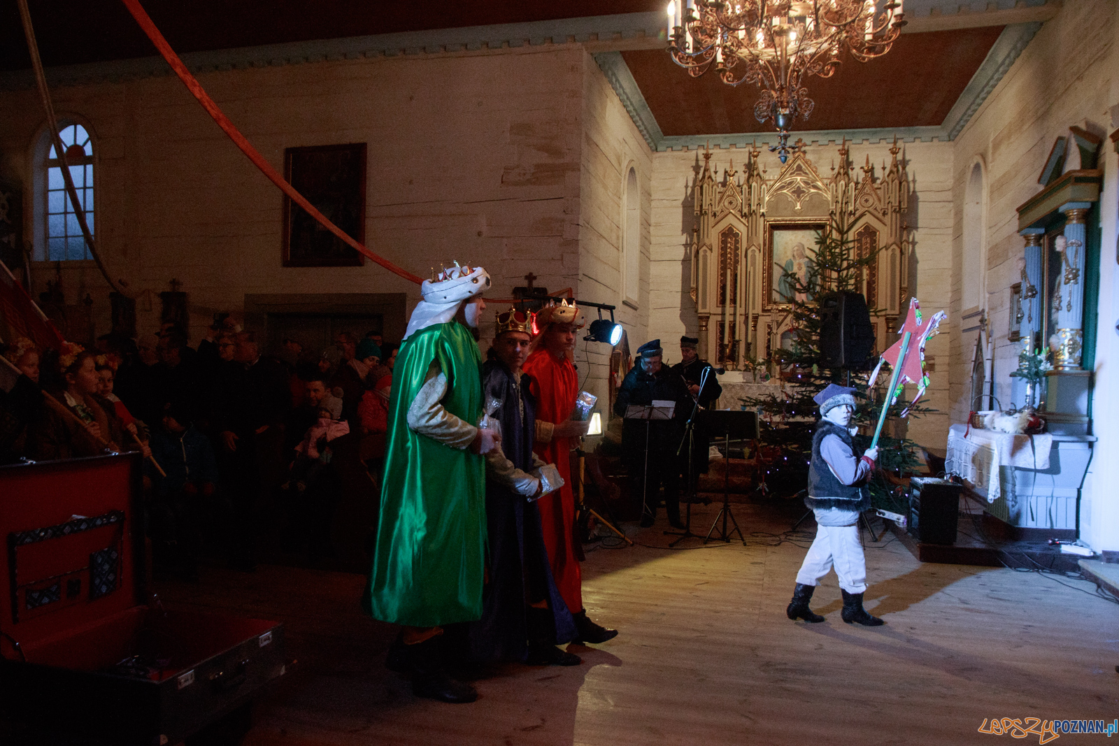 Kolędowanie w Dziekanowicach Foto: lepszyPOZNAN.pl / Ewelina Jaśkowiak Kolędowanie w Dziekanowicach Foto: lepszyPOZNAN.pl / Ewelina Jaśkowiak