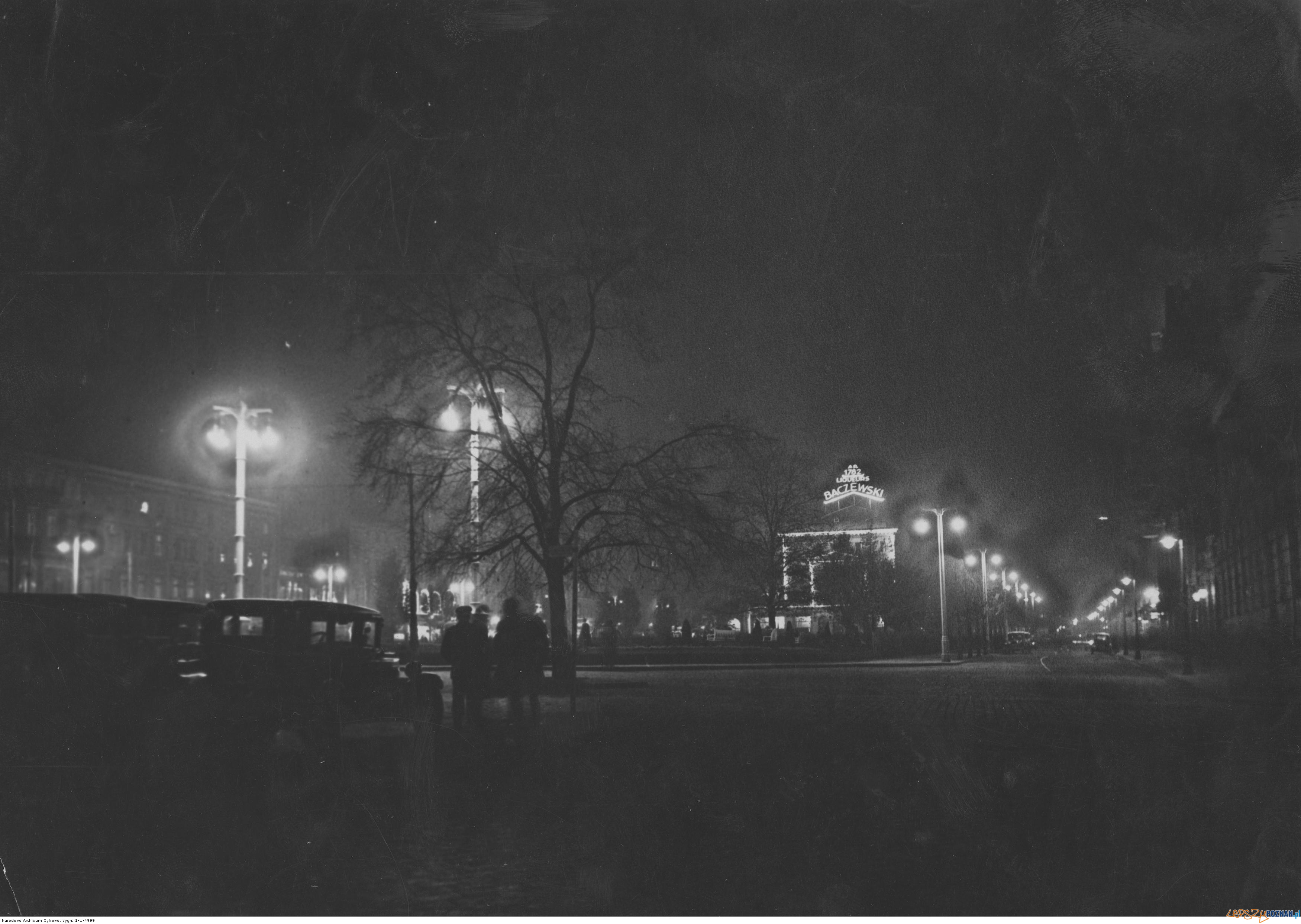 Plac Wolnośći nocą - październik 1929 Foto: IKC / Narodowe Archiwum Cyfrowe Plac Wolnośći nocą - październik 1929 Foto: IKC / Narodowe Archiwum Cyfrowe