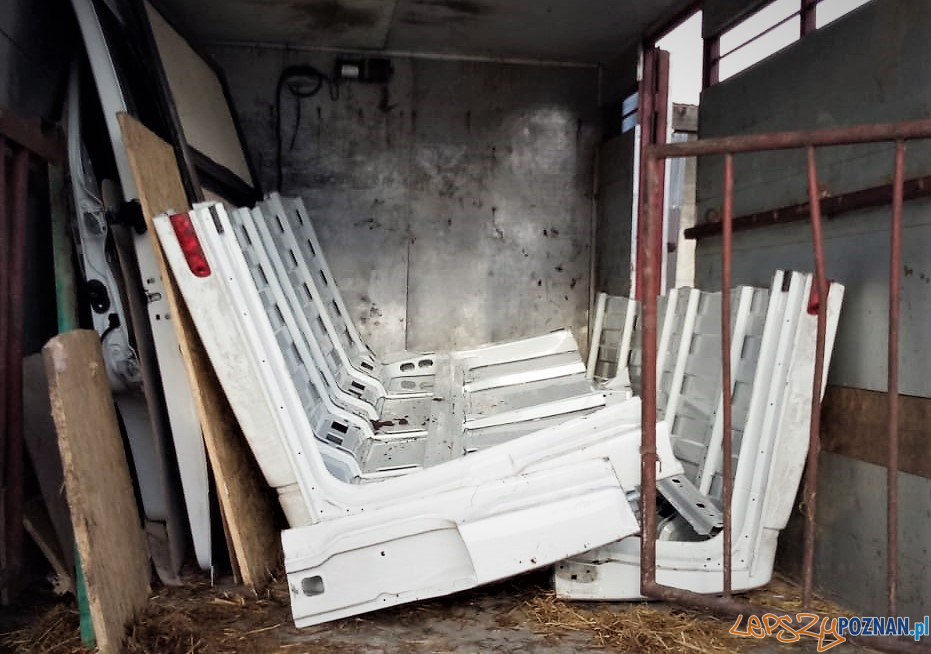 Złodzieje koparki w areszcie Foto: Biuro prasowe Wielkopolskiej Policji Złodzieje koparki w areszcie Foto: Biuro prasowe Wielkopolskiej Policji