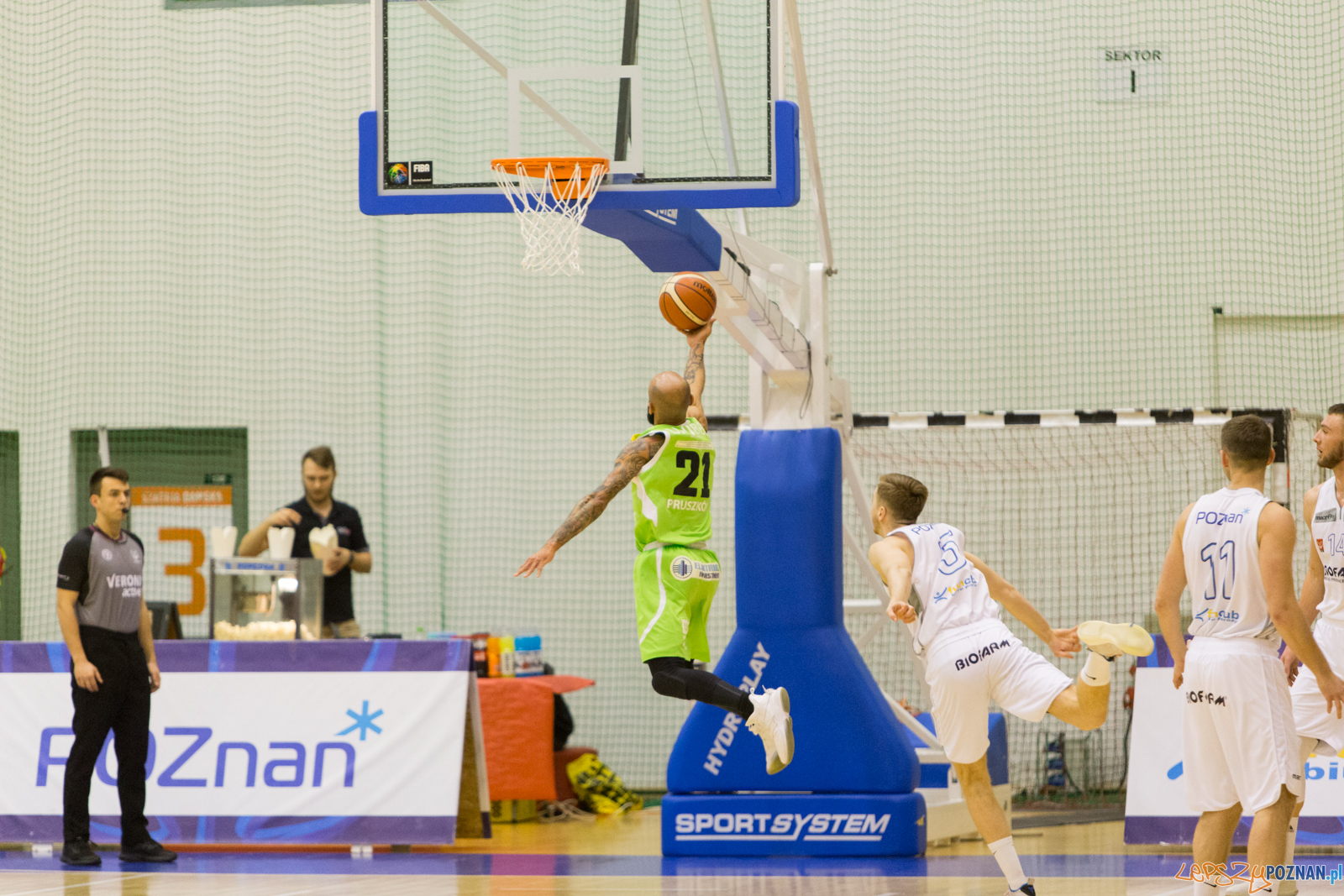 Biofarm Basket Poznań – Elektrobud-Investment ZB Pruszkow 45: Foto: LepszyPOZNAN.pl / Paweł Rychter Biofarm Basket Poznań – Elektrobud-Investment ZB Pruszkow 45: Foto: LepszyPOZNAN.pl / Paweł Rychter