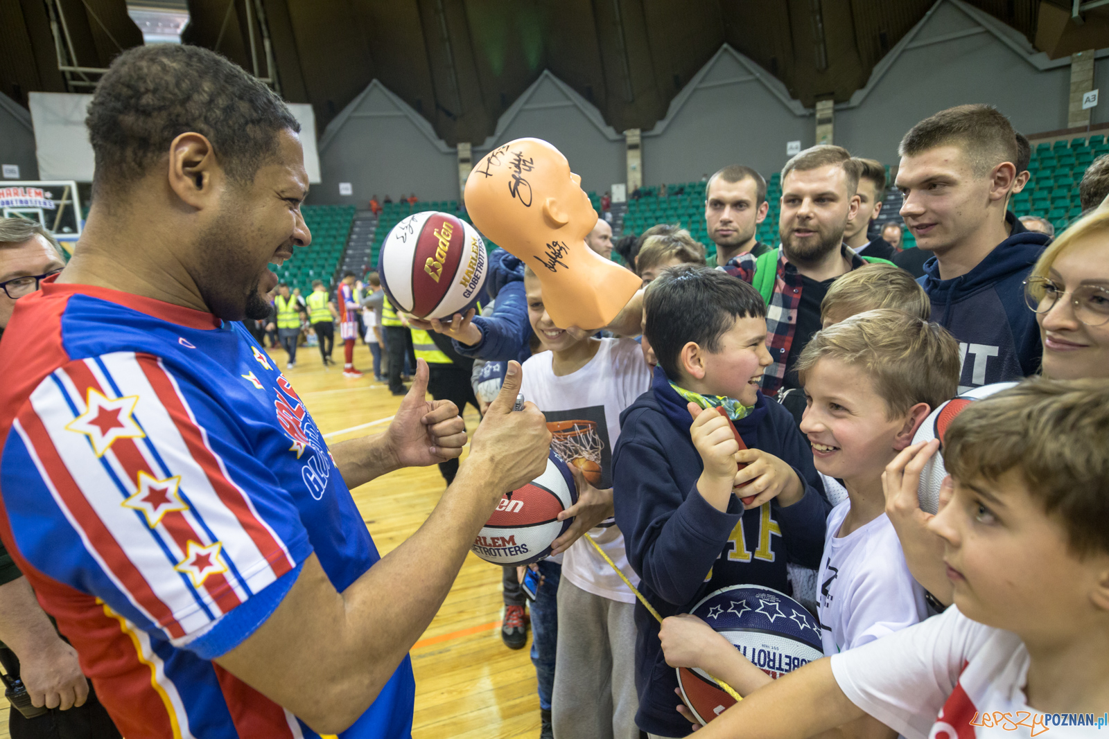 Harlem Globetrotters w Poznaniu Foto: lepszyPOZNAN.pl/Piotr Rychter Harlem Globetrotters w Poznaniu Foto: lepszyPOZNAN.pl/Piotr Rychter