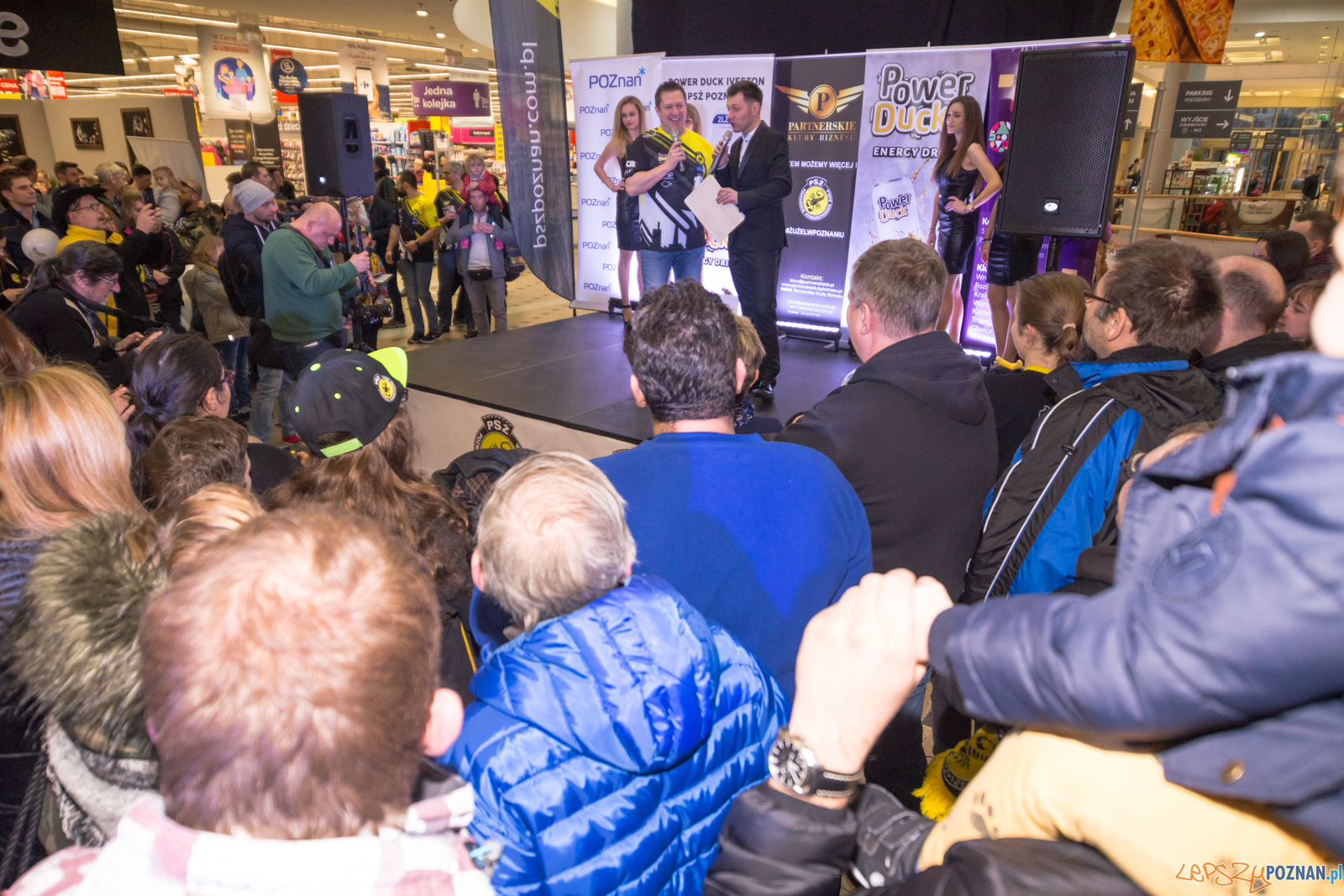 Prezentacja drużyny Power Duck Iveston PSŻ Poznań Foto: lepszyPOZNAN.pl/Piotr Rychter Prezentacja drużyny Power Duck Iveston PSŻ Poznań Foto: lepszyPOZNAN.pl/Piotr Rychter