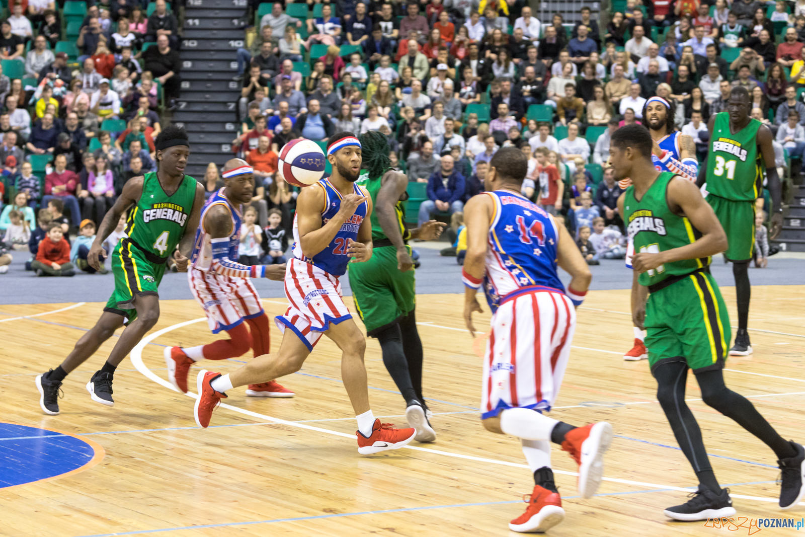 Harlem Globetrotters w Poznaniu Foto: lepszyPOZNAN.pl/Piotr Rychter Harlem Globetrotters w Poznaniu Foto: lepszyPOZNAN.pl/Piotr Rychter