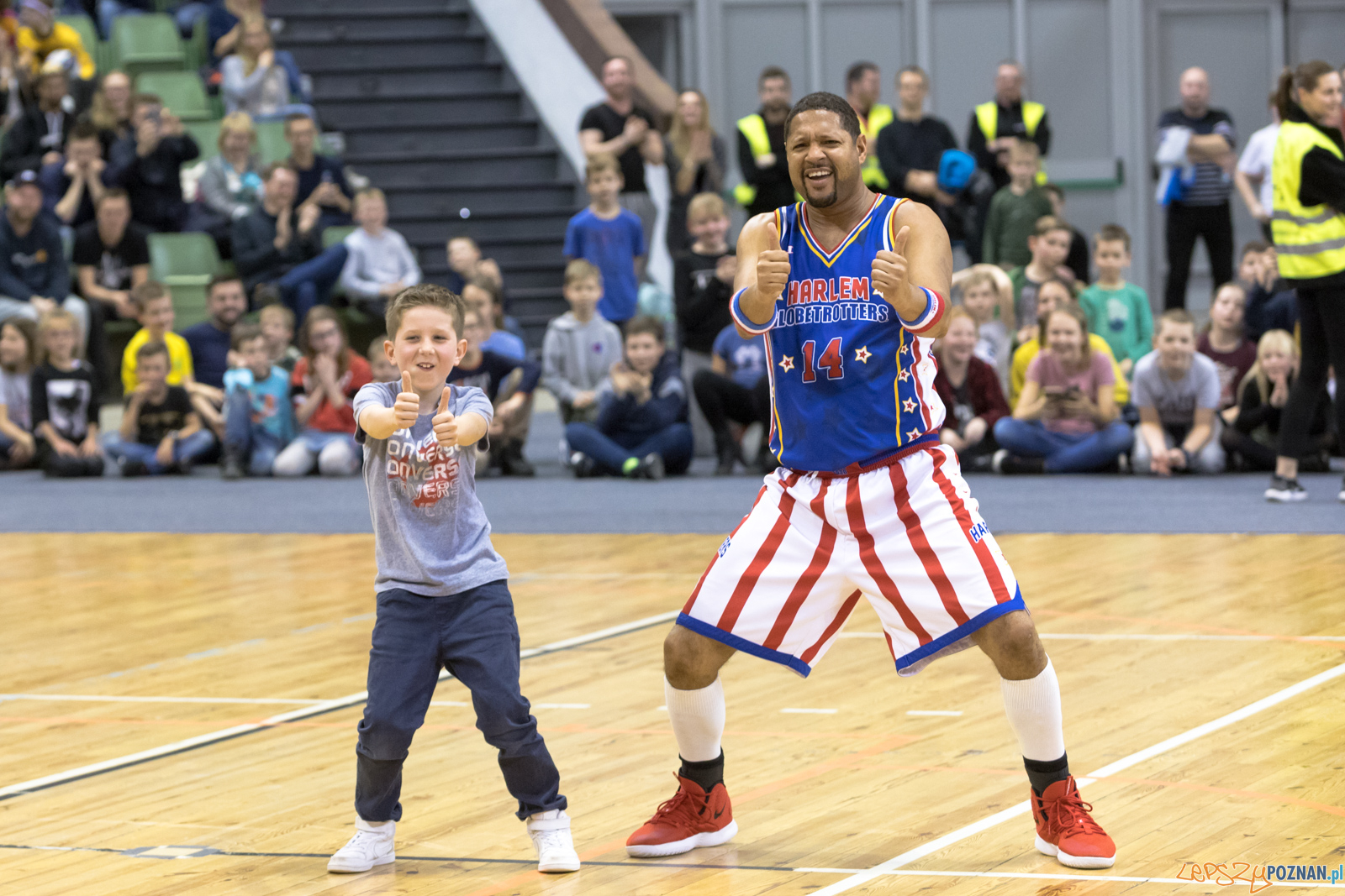 Harlem Globetrotters w Poznaniu Foto: lepszyPOZNAN.pl/Piotr Rychter Harlem Globetrotters w Poznaniu Foto: lepszyPOZNAN.pl/Piotr Rychter