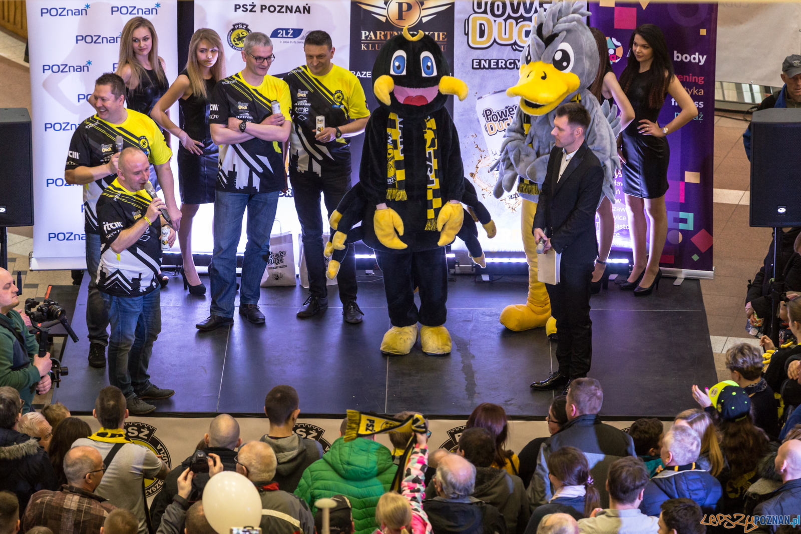 Prezentacja drużyny Power Duck Iveston PSŻ Poznań Foto: lepszyPOZNAN.pl/Piotr Rychter Prezentacja drużyny Power Duck Iveston PSŻ Poznań Foto: lepszyPOZNAN.pl/Piotr Rychter