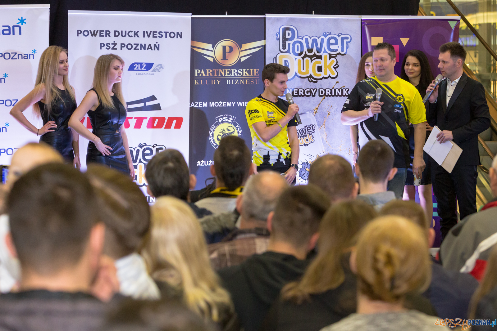 Prezentacja drużyny Power Duck Iveston PSŻ Poznań Foto: lepszyPOZNAN.pl/Piotr Rychter Prezentacja drużyny Power Duck Iveston PSŻ Poznań Foto: lepszyPOZNAN.pl/Piotr Rychter