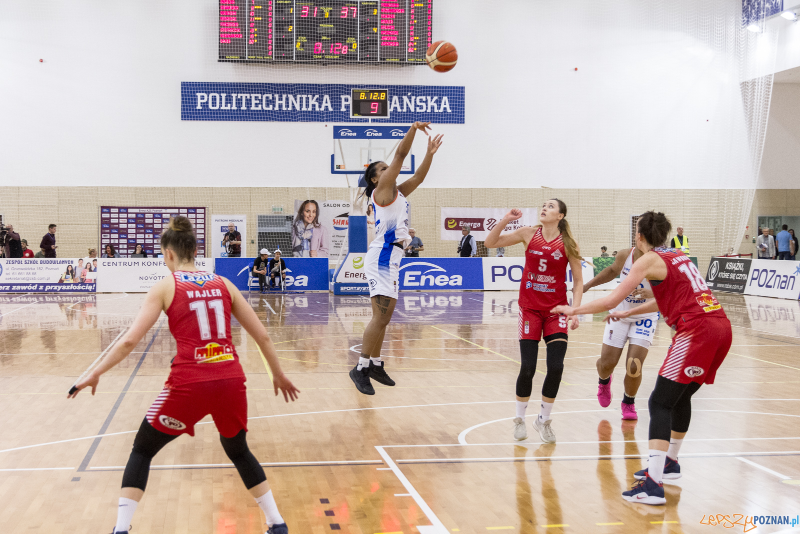 Enea AZS Poznań – TS Ostrovia Ostrów Wlkp. 69:68 - Poznań 2 Foto: LepszyPOZNAN.pl / Paweł Rychter Enea AZS Poznań – TS Ostrovia Ostrów Wlkp. 69:68 - Poznań 2 Foto: LepszyPOZNAN.pl / Paweł Rychter
