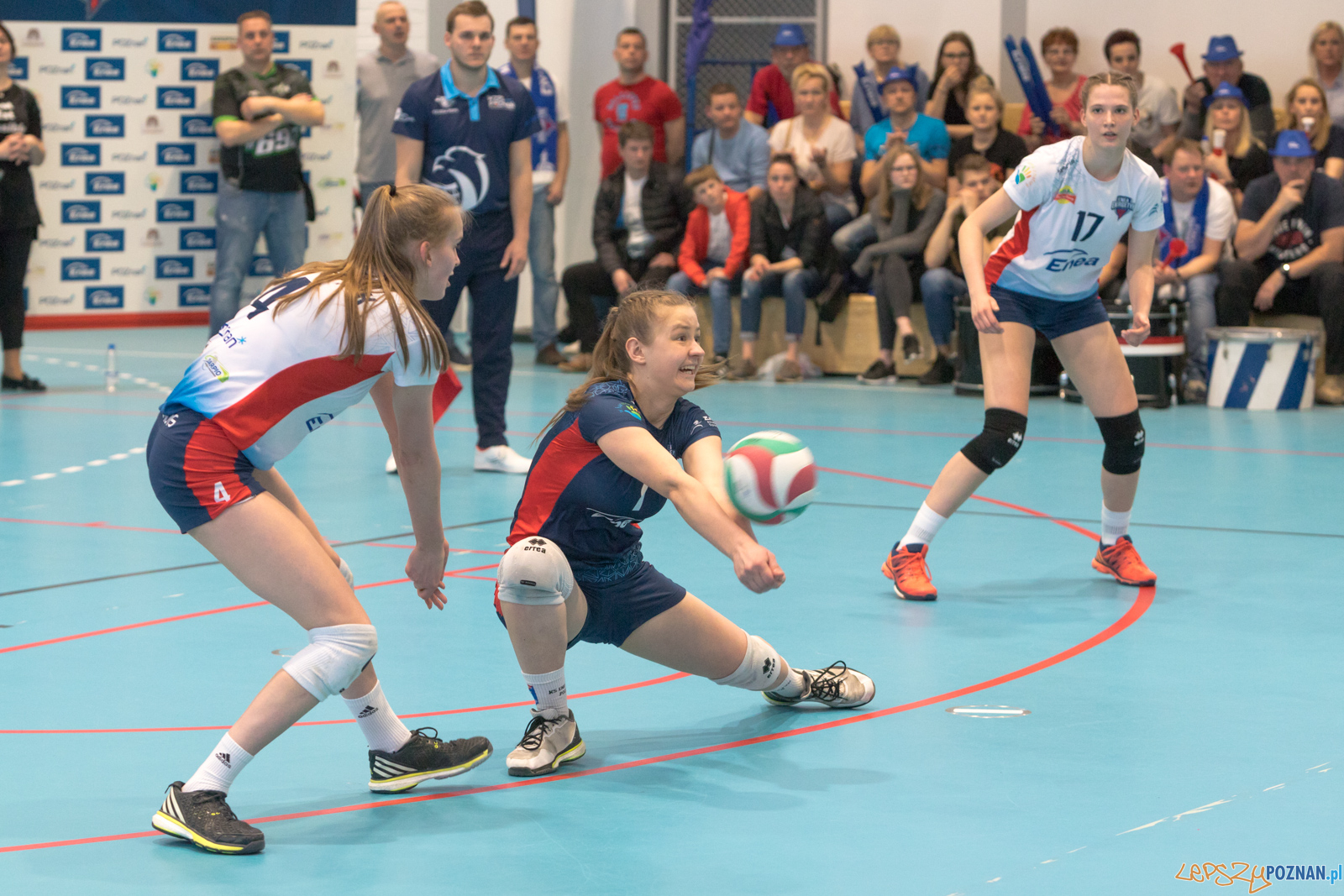 Półfinał Mistrzostw Polski w Piłce Siatkowej Kadetek Foto: lepszyPOZNAN.pl/Piotr Rychter Półfinał Mistrzostw Polski w Piłce Siatkowej Kadetek Foto: lepszyPOZNAN.pl/Piotr Rychter