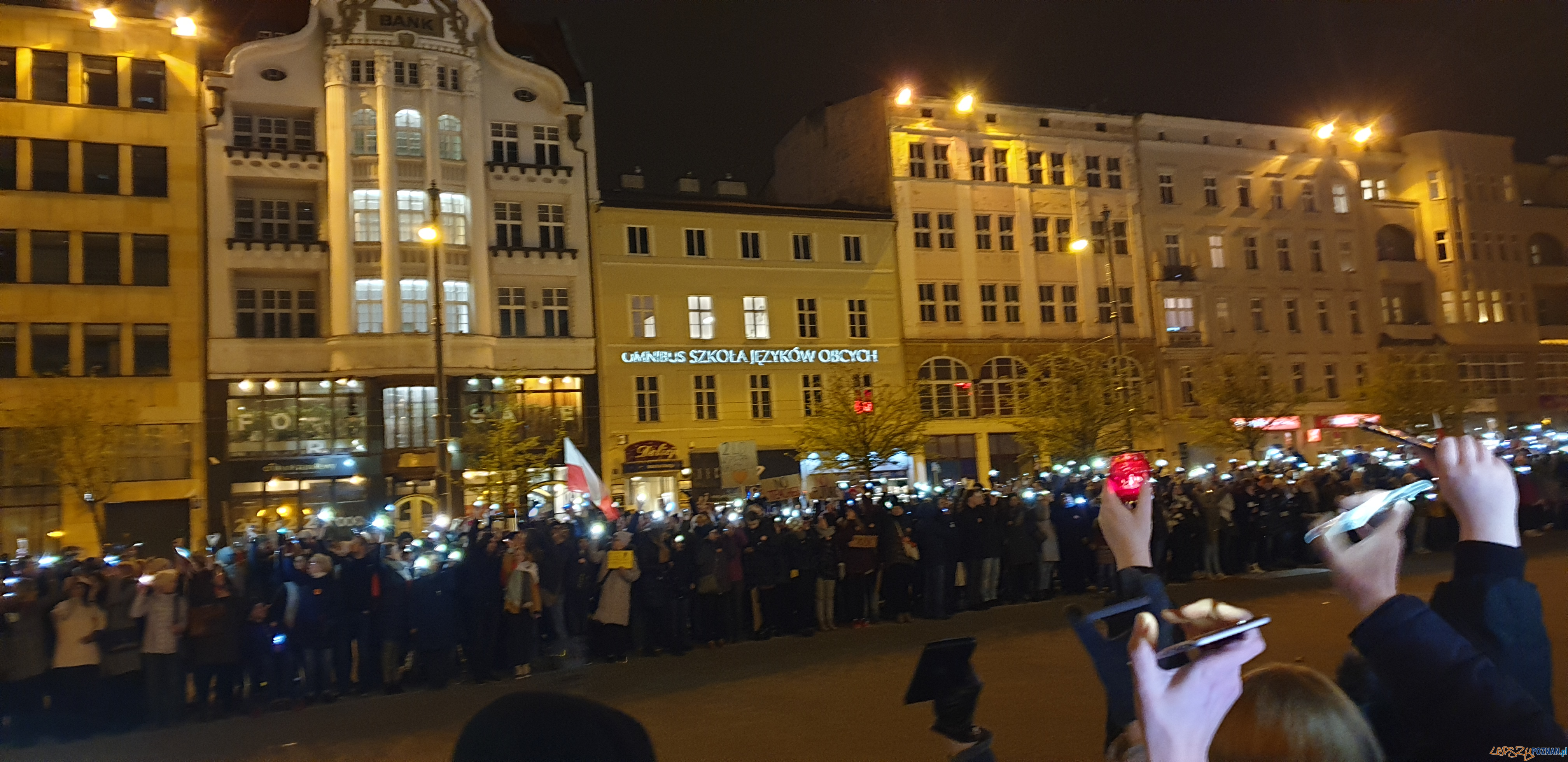 Łańcuch Światła z Wykrzyknikiem Foto: lepszyPOZNAN / tab Łańcuch Światła z Wykrzyknikiem Foto: lepszyPOZNAN / tab