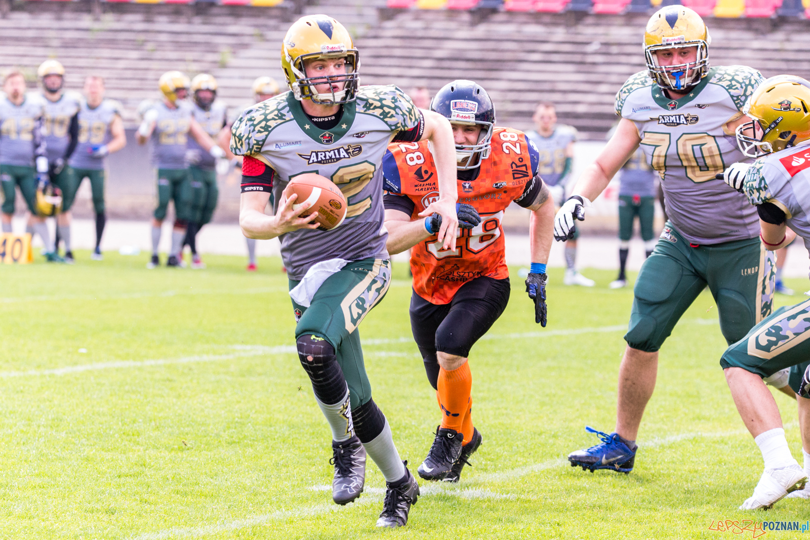 Futbol amerykański: Armia Poznań - Olsztyn Lakers 45:21 - Pozn Foto: LepszyPOZNAN.pl / Paweł Rychter Futbol amerykański: Armia Poznań - Olsztyn Lakers 45:21 - Pozn Foto: LepszyPOZNAN.pl / Paweł Rychter