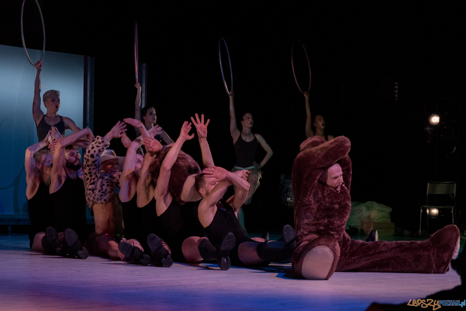 Polski Teatr Tańca - Obiecana Ziemia Obiecana Foto: Ewelina Jaskowiak Polski Teatr Tańca - Obiecana Ziemia Obiecana Foto: Ewelina Jaskowiak