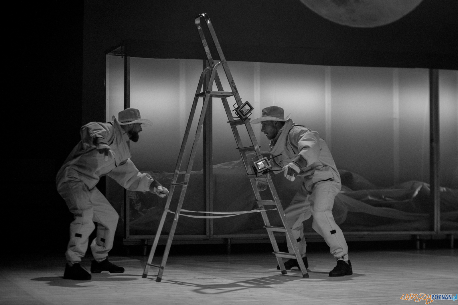 Polski Teatr Tańca - Obiecana Ziemia Obiecana Foto: Ewelina Jaskowiak Polski Teatr Tańca - Obiecana Ziemia Obiecana Foto: Ewelina Jaskowiak