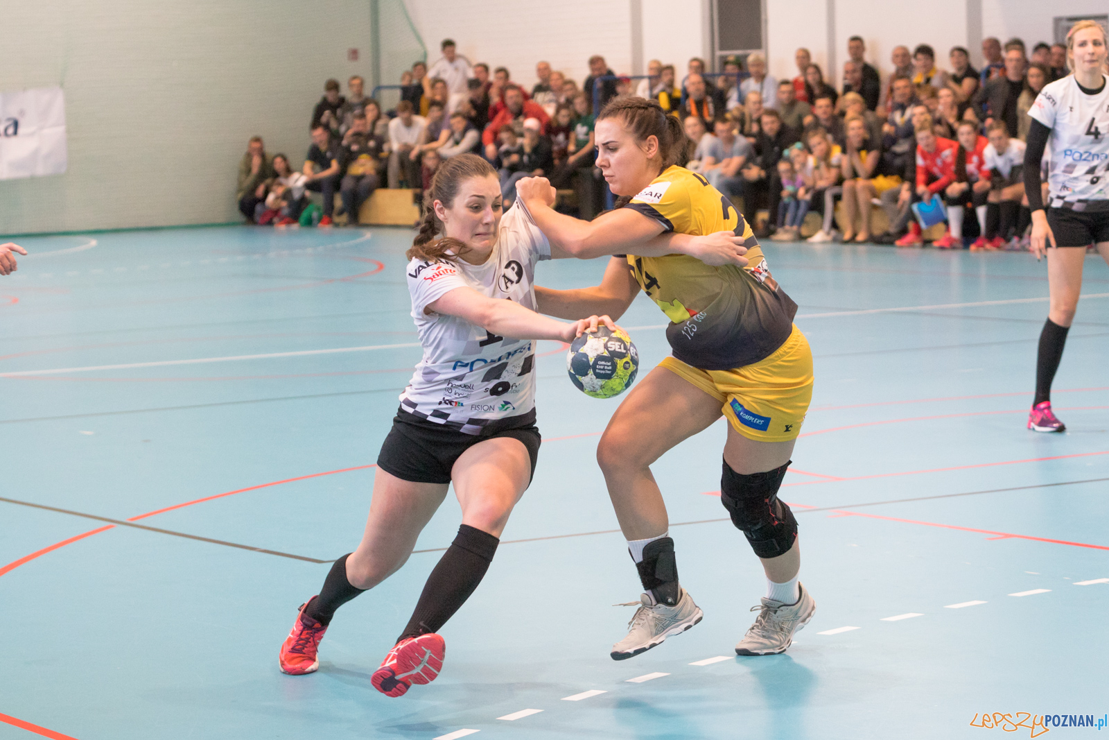 K. S. AP Poznań - MKS PR URBIS Gniezno Foto: lepszyPOZNAN.pl/Piotr Rychter K. S. AP Poznań - MKS PR URBIS Gniezno Foto: lepszyPOZNAN.pl/Piotr Rychter