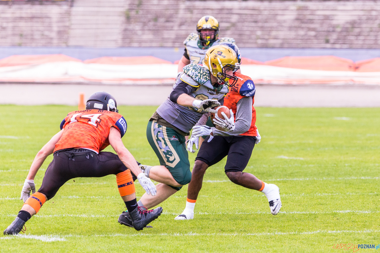 Futbol amerykański: Armia Poznań - Olsztyn Lakers 45:21 - Pozn Foto: LepszyPOZNAN.pl / Paweł Rychter Futbol amerykański: Armia Poznań - Olsztyn Lakers 45:21 - Pozn Foto: LepszyPOZNAN.pl / Paweł Rychter