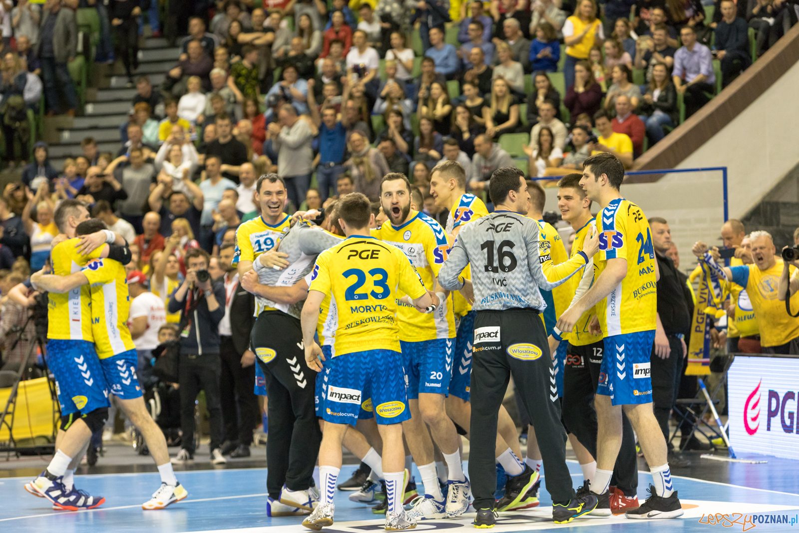 Finał Pucharu Polski - Orlen Wisła Płock - PGE Vive Kielce Foto: lepszyPOZNAN.pl/Piotr Rychter Finał Pucharu Polski - Orlen Wisła Płock - PGE Vive Kielce Foto: lepszyPOZNAN.pl/Piotr Rychter