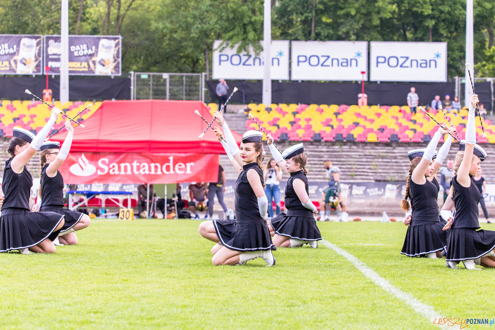 Futbol amerykański: Armia Poznań - Olsztyn Lakers 45:21 - Pozn Foto: LepszyPOZNAN.pl / Paweł Rychter Futbol amerykański: Armia Poznań - Olsztyn Lakers 45:21 - Pozn Foto: LepszyPOZNAN.pl / Paweł Rychter