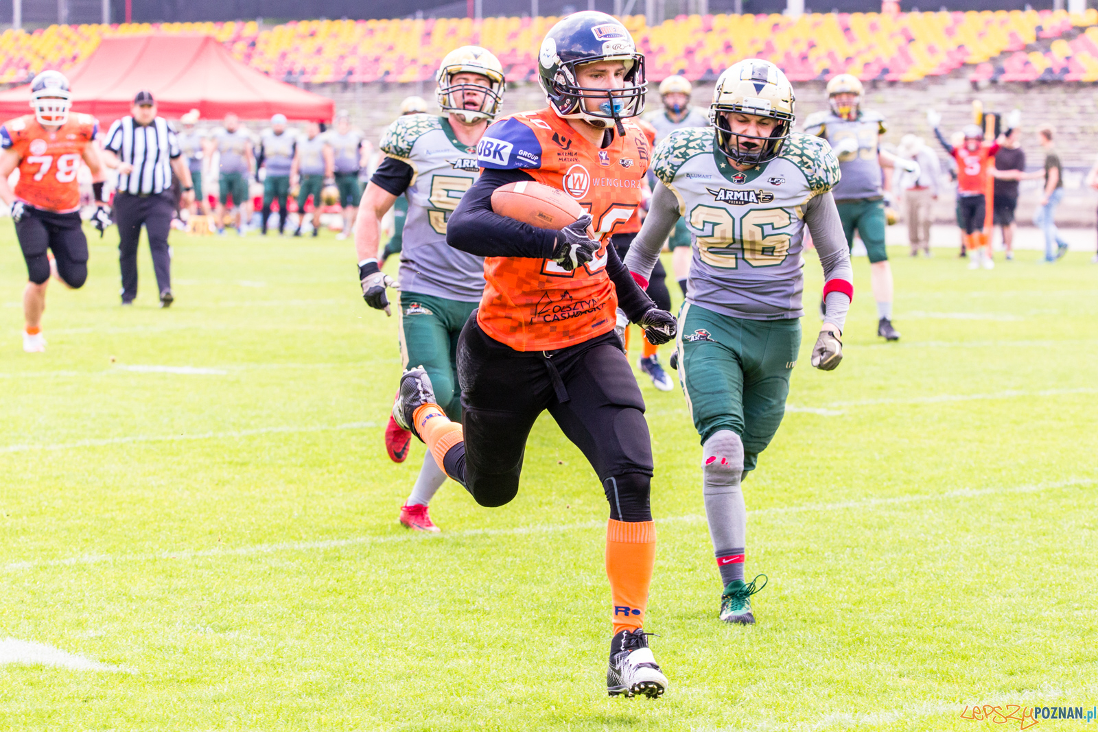 Futbol amerykański: Armia Poznań - Olsztyn Lakers 45:21 - Pozn Foto: LepszyPOZNAN.pl / Paweł Rychter Futbol amerykański: Armia Poznań - Olsztyn Lakers 45:21 - Pozn Foto: LepszyPOZNAN.pl / Paweł Rychter