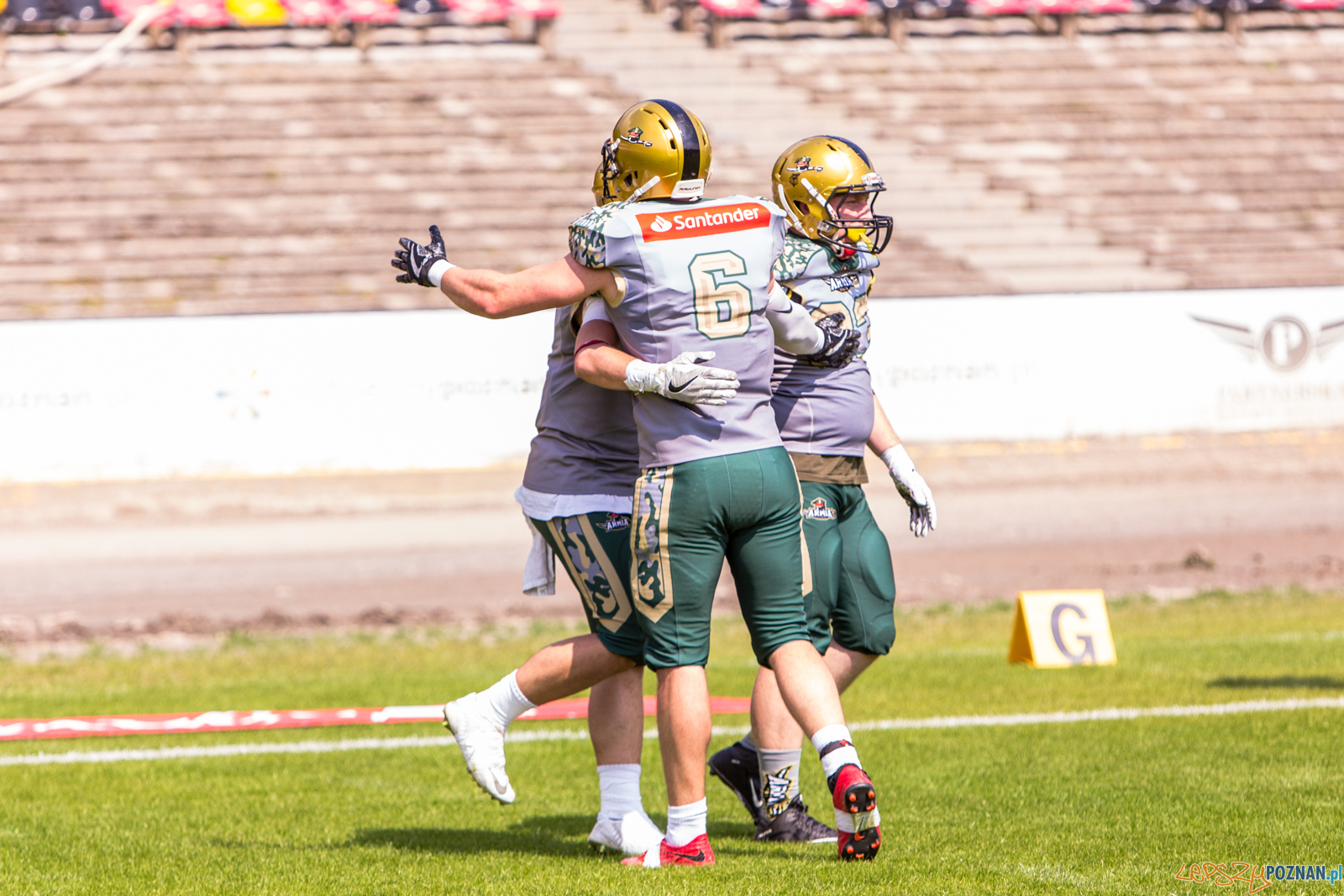 Futbol amerykański: Armia Poznań - Olsztyn Lakers 45:21 - Pozn Foto: LepszyPOZNAN.pl / Paweł Rychter Futbol amerykański: Armia Poznań - Olsztyn Lakers 45:21 - Pozn Foto: LepszyPOZNAN.pl / Paweł Rychter