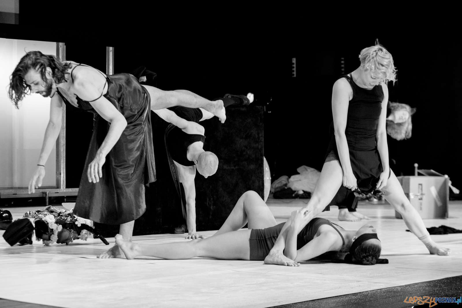 Polski Teatr Tańca - Obiecana Ziemia Obiecana Foto: Ewelina Jaskowiak Polski Teatr Tańca - Obiecana Ziemia Obiecana Foto: Ewelina Jaskowiak