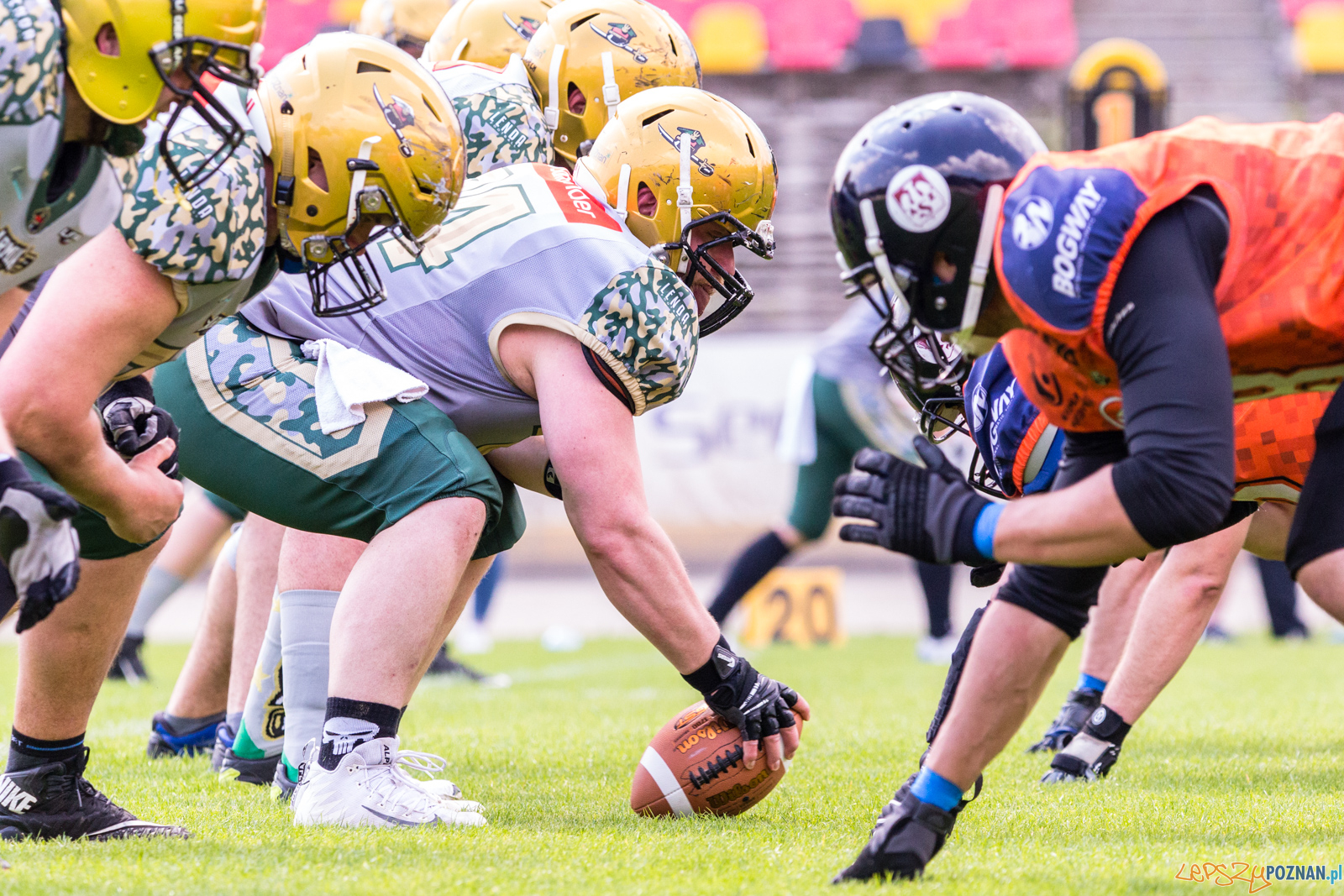 Futbol amerykański: Armia Poznań - Olsztyn Lakers 45:21 - Pozn Foto: LepszyPOZNAN.pl / Paweł Rychter Futbol amerykański: Armia Poznań - Olsztyn Lakers 45:21 - Pozn Foto: LepszyPOZNAN.pl / Paweł Rychter