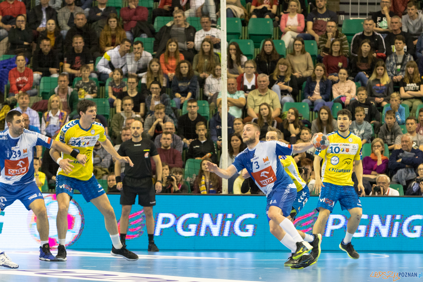 Finał Pucharu Polski - Orlen Wisła Płock - PGE Vive Kielce Foto: lepszyPOZNAN.pl/Piotr Rychter Finał Pucharu Polski - Orlen Wisła Płock - PGE Vive Kielce Foto: lepszyPOZNAN.pl/Piotr Rychter