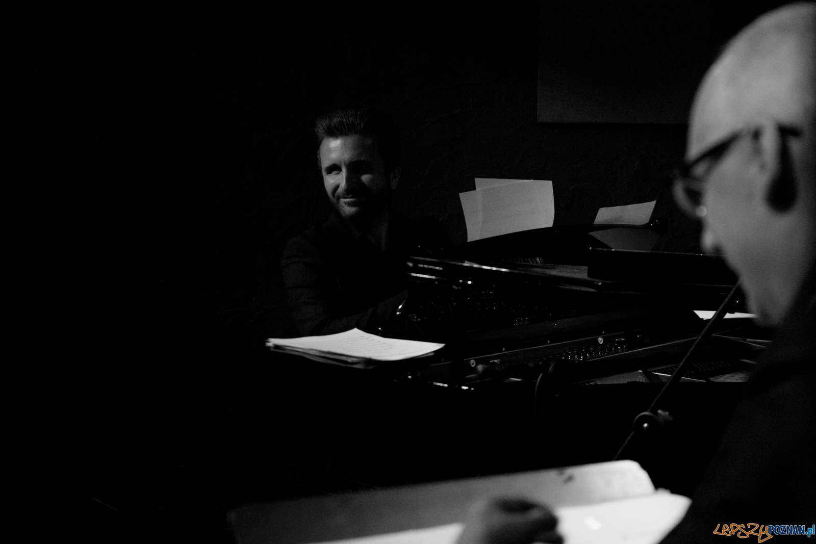 Chris Schittulli śpiewa Aznavoura Foto: lepszyPOZNAN.pl / Ewelina Jaśkowiak Chris Schittulli śpiewa Aznavoura Foto: lepszyPOZNAN.pl / Ewelina Jaśkowiak