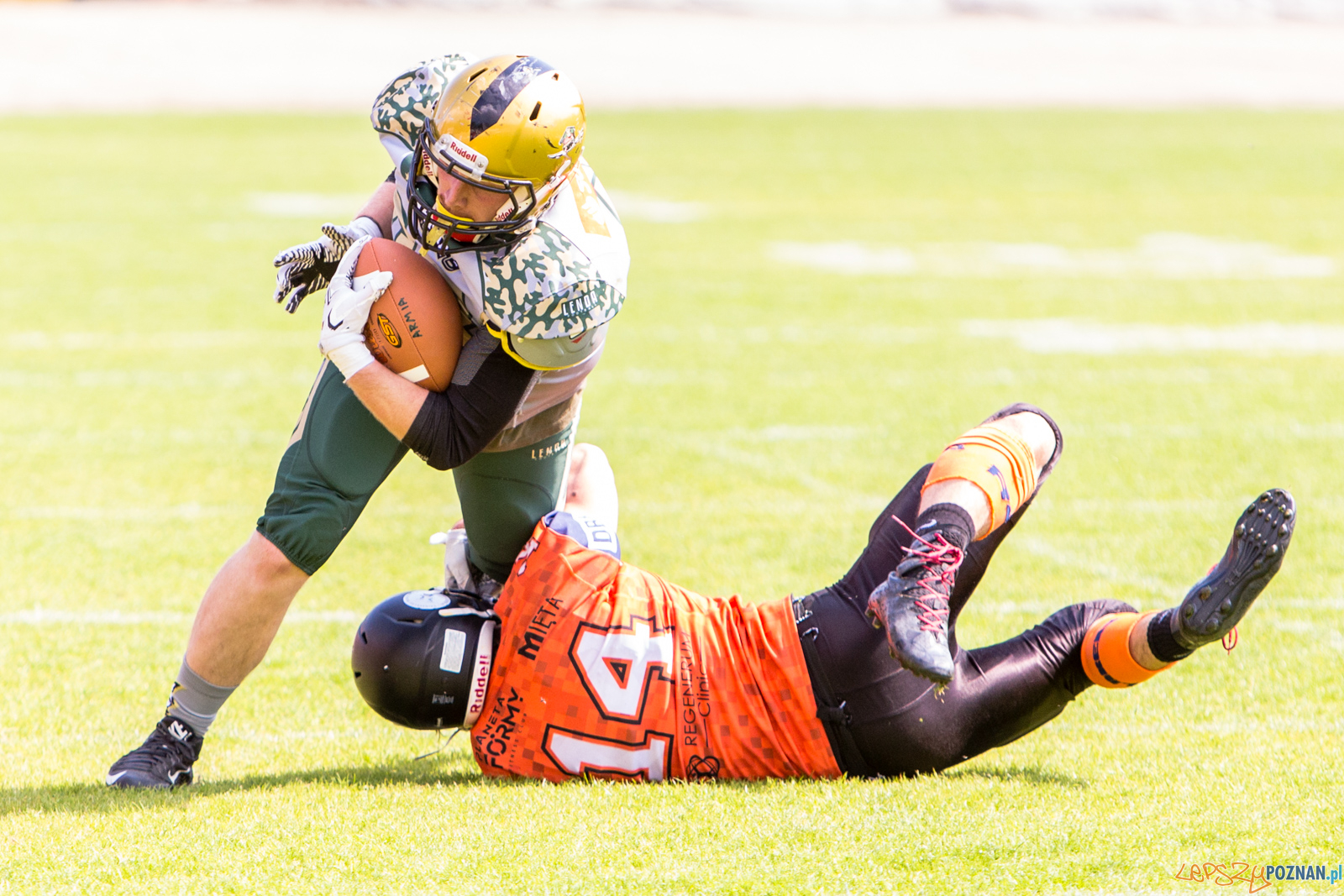 Futbol amerykański: Armia Poznań - Olsztyn Lakers 45:21 - Pozn Foto: LepszyPOZNAN.pl / Paweł Rychter Futbol amerykański: Armia Poznań - Olsztyn Lakers 45:21 - Pozn Foto: LepszyPOZNAN.pl / Paweł Rychter