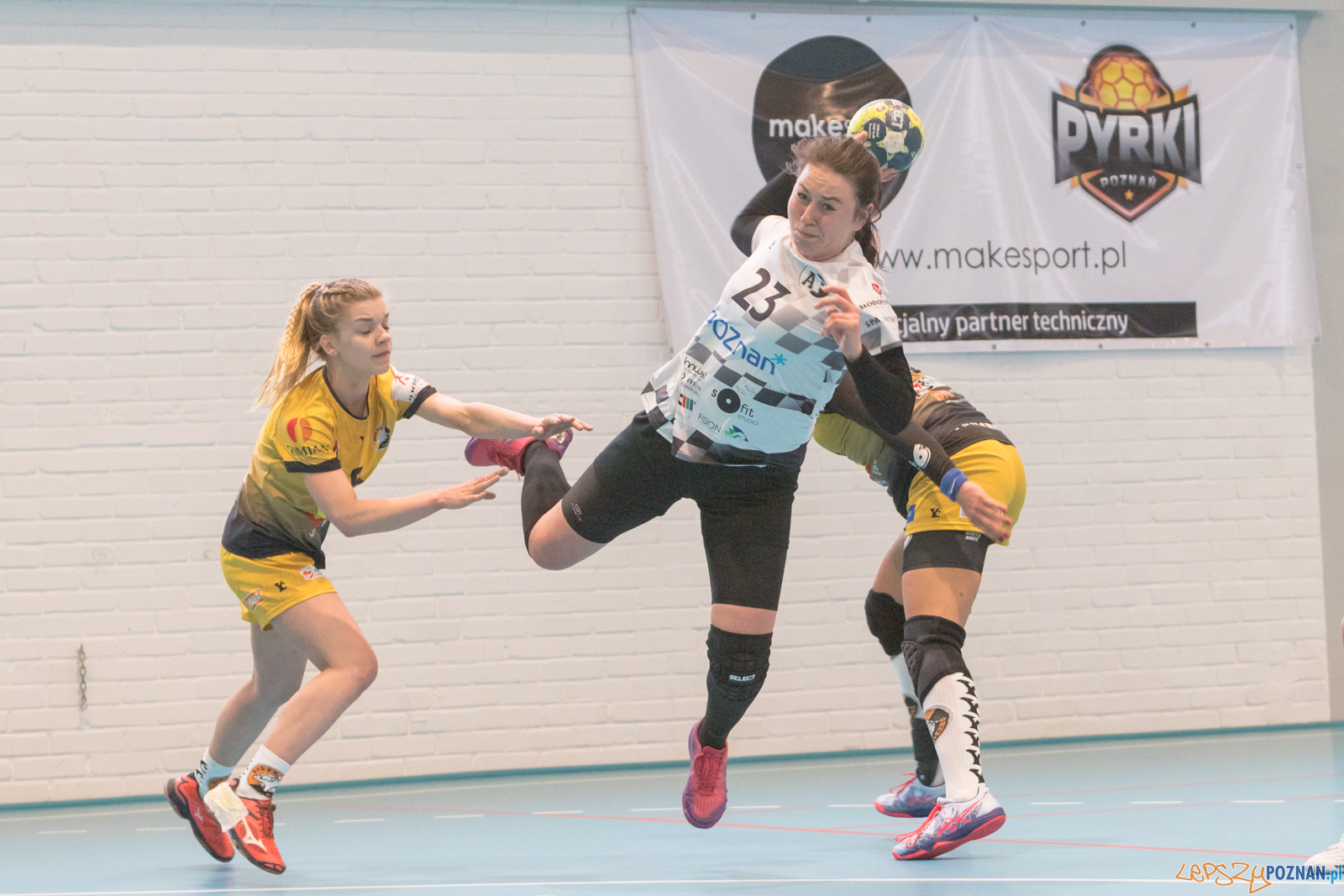 K. S. AP Poznań - MKS PR URBIS Gniezno Foto: lepszyPOZNAN.pl/Piotr Rychter K. S. AP Poznań - MKS PR URBIS Gniezno Foto: lepszyPOZNAN.pl/Piotr Rychter