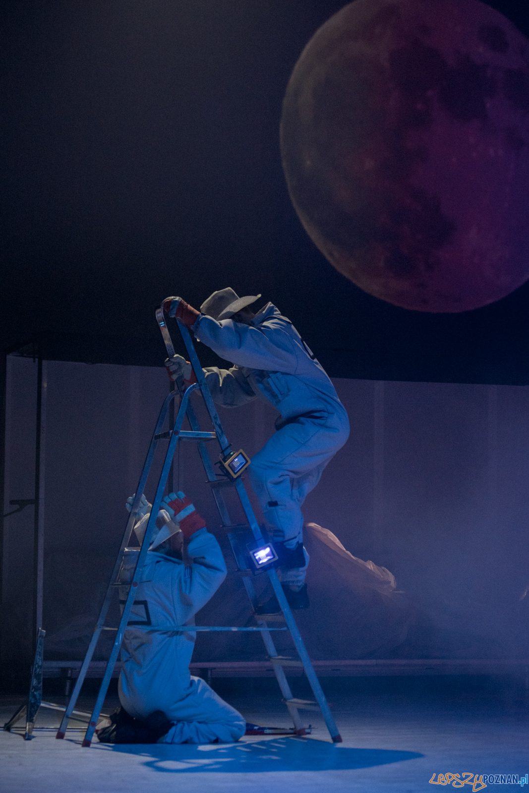 Polski Teatr Tańca - Obiecana Ziemia Obiecana Foto: Ewelina Jaskowiak Polski Teatr Tańca - Obiecana Ziemia Obiecana Foto: Ewelina Jaskowiak