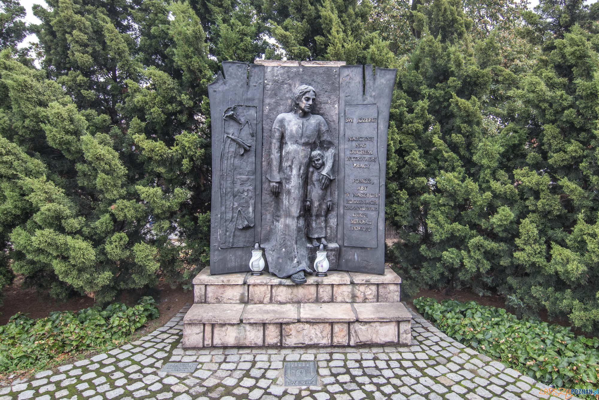 Figura Чwiйtego Jвzefa - patrona stolarzy - w Swarzйdzu (fot. Jakub Pindych PLOT) Foto: materiały prasowe PLOT Figura Чwiйtego Jвzefa - patrona stolarzy - w Swarzйdzu (fot. Jakub Pindych PLOT) Foto: materiały prasowe PLOT