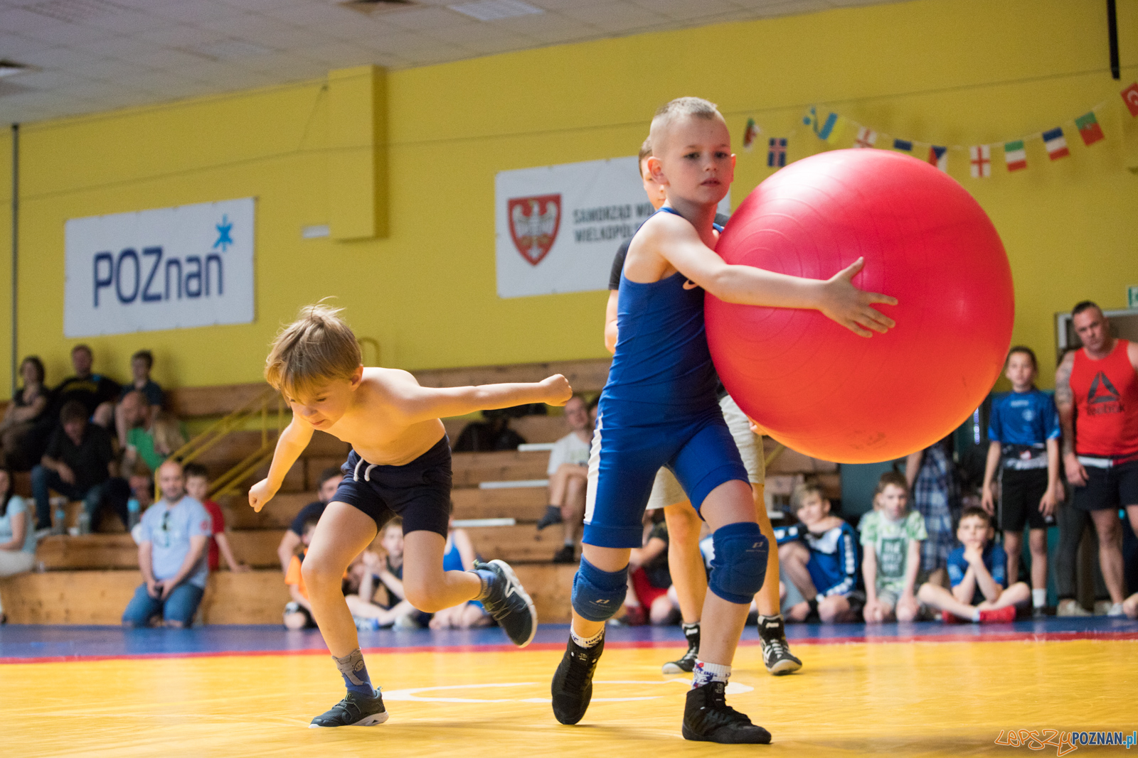 Zawody w SIłowaniu i Zapasach z okazji Dnia Dziecka Foto: lepszyPOZNAN.pl/Piotr Rychter Zawody w SIłowaniu i Zapasach z okazji Dnia Dziecka Foto: lepszyPOZNAN.pl/Piotr Rychter