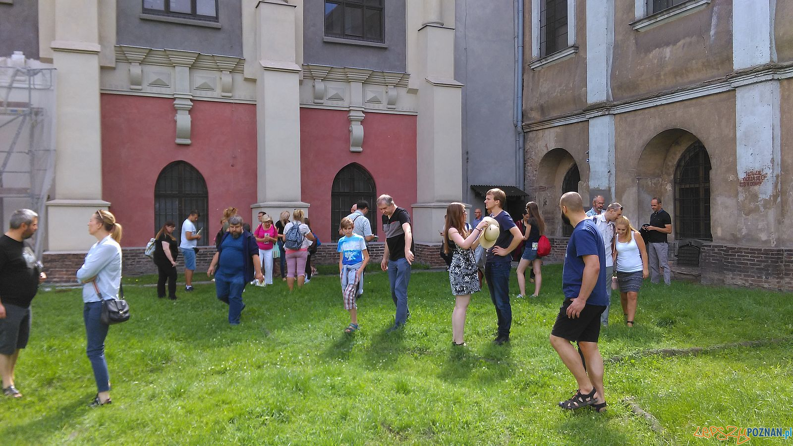 Kościół Jezuitów, wycieczka z przewodnikiem Foto: Tomasz Dworek Kościół Jezuitów, wycieczka z przewodnikiem Foto: Tomasz Dworek