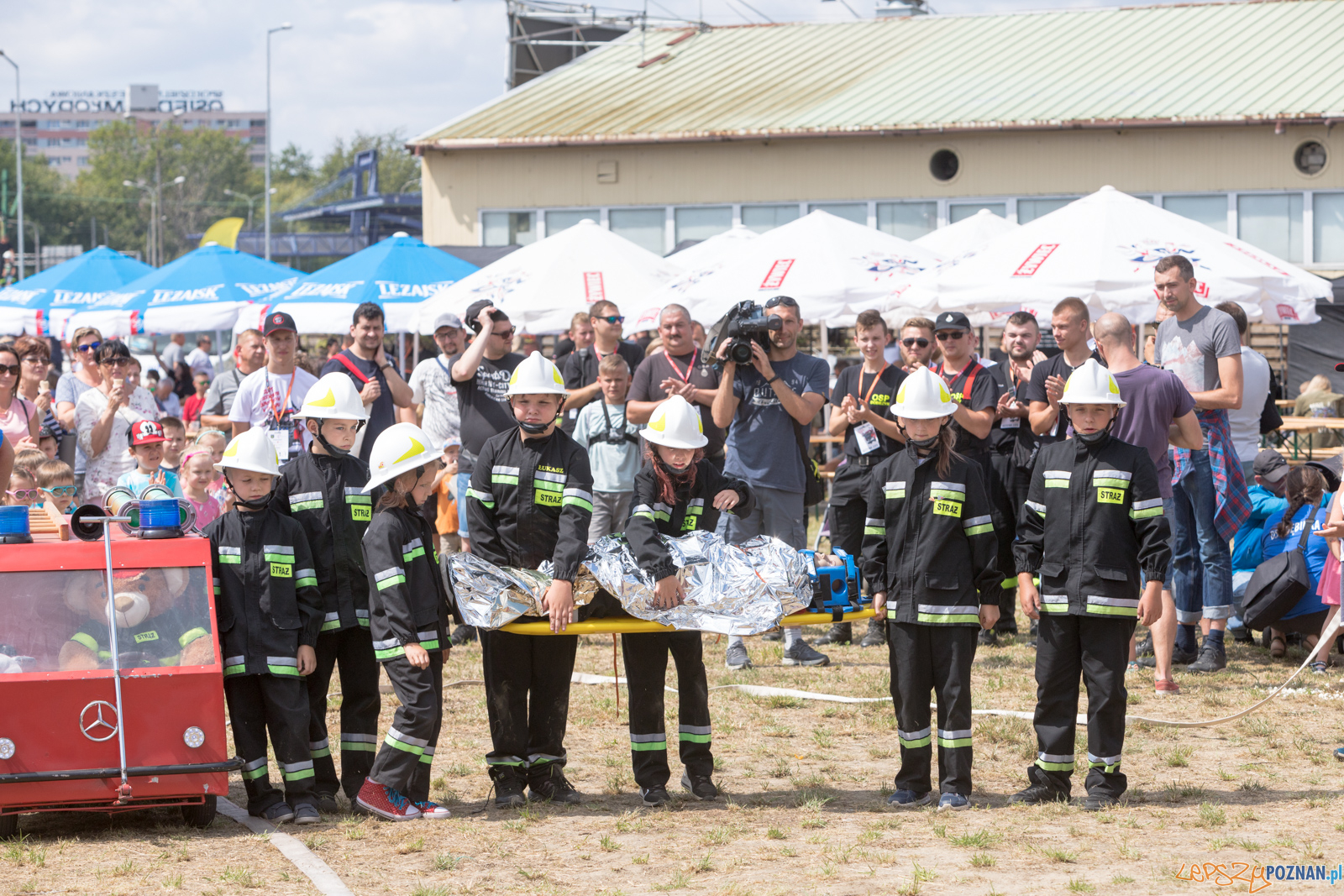 II Ogólnopolski Zlot Czerwonych Samochodów w Poznaniu Foto: lepszyPOZNAN.pl/Piotr Rychter II Ogólnopolski Zlot Czerwonych Samochodów w Poznaniu Foto: lepszyPOZNAN.pl/Piotr Rychter