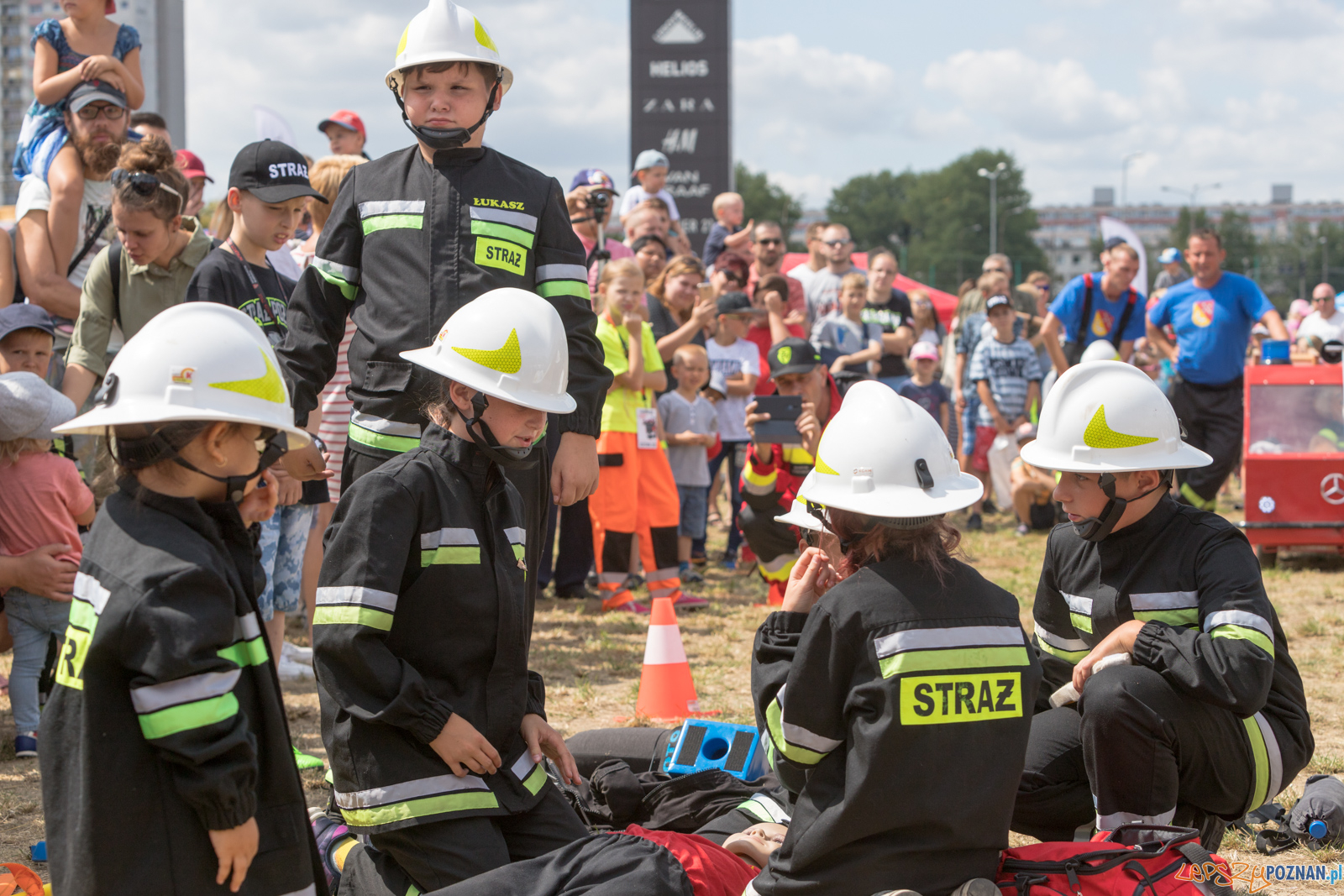 II Ogólnopolski Zlot Czerwonych Samochodów w Poznaniu Foto: lepszyPOZNAN.pl/Piotr Rychter II Ogólnopolski Zlot Czerwonych Samochodów w Poznaniu Foto: lepszyPOZNAN.pl/Piotr Rychter