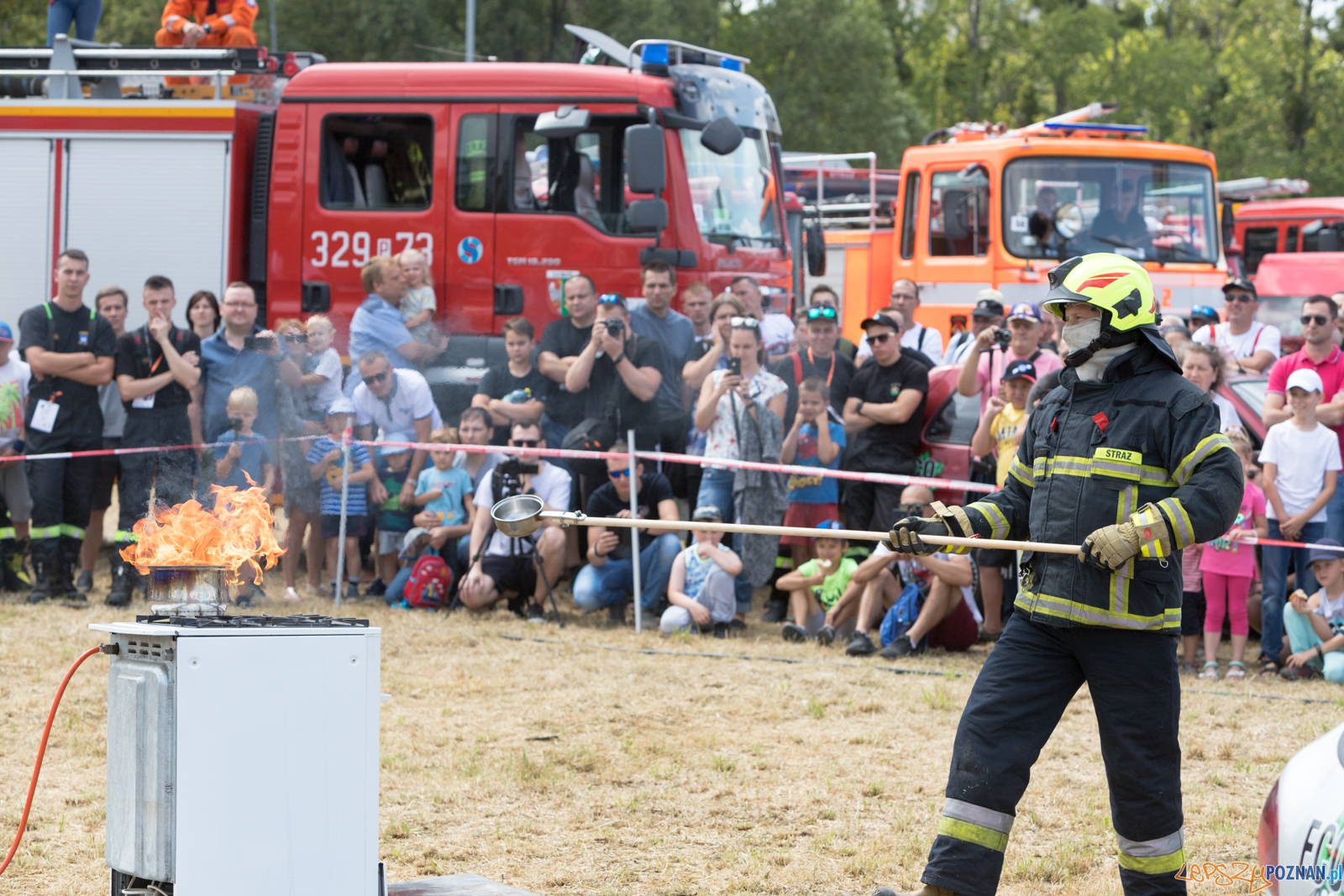 II Ogólnopolski Zlot Czerwonych Samochodów w Poznaniu Foto: lepszyPOZNAN.pl/Piotr Rychter II Ogólnopolski Zlot Czerwonych Samochodów w Poznaniu Foto: lepszyPOZNAN.pl/Piotr Rychter